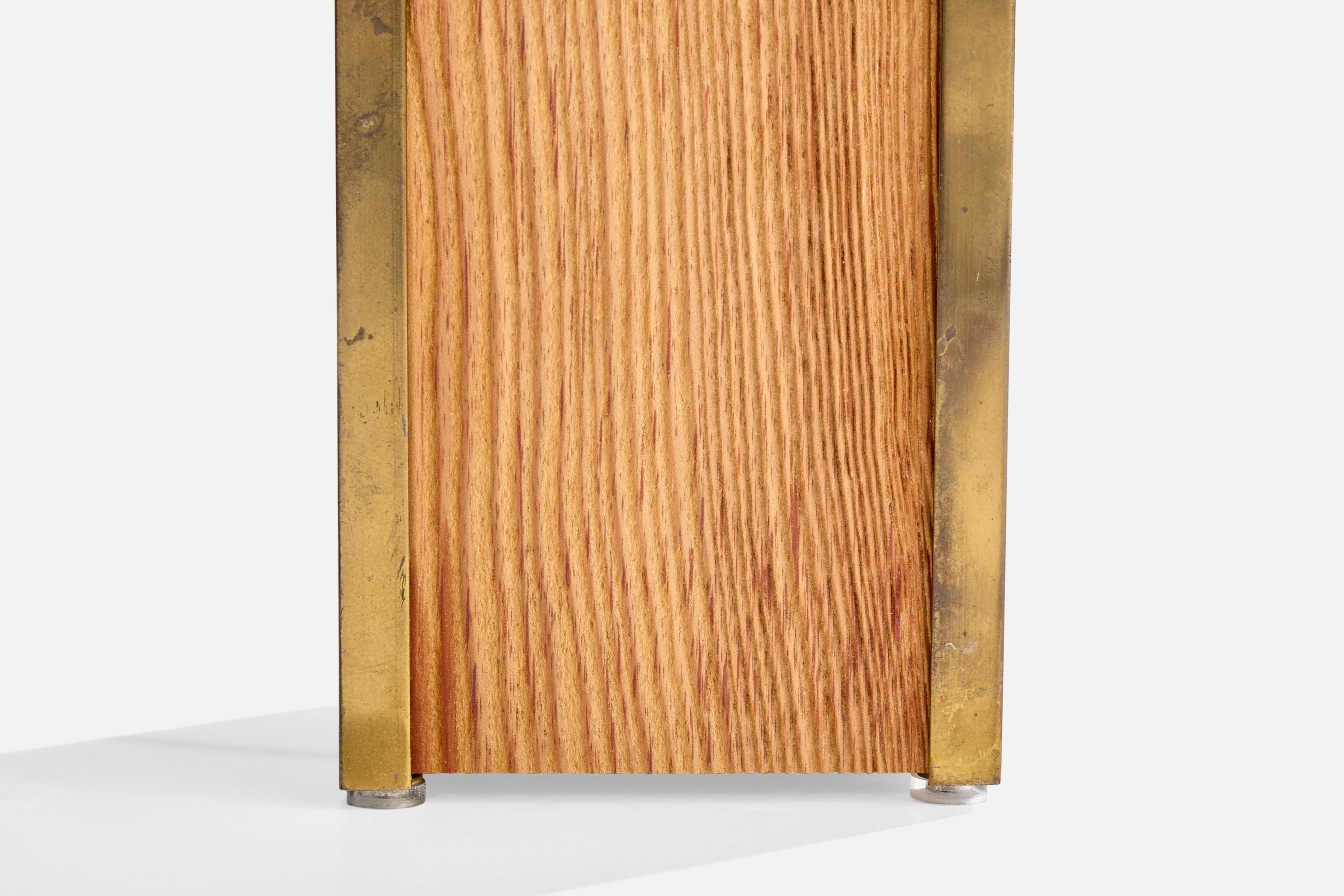 Arvid Böhlmarks Lampfabrik, Table Lamp, Brass, Pine, Sweden, 1950s in vendita 1