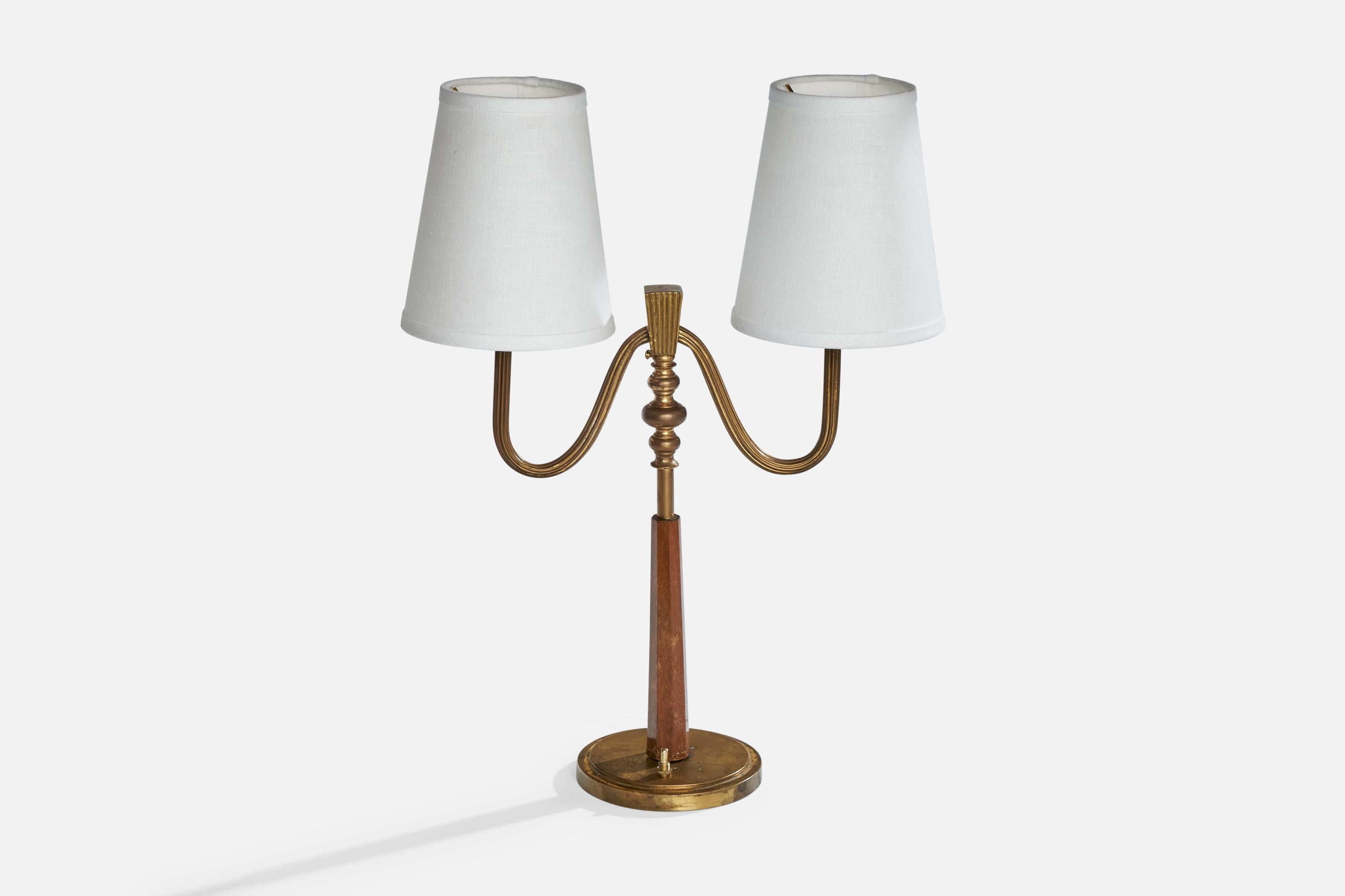 Scandinave moderne Arvid Böhlmarks Lampfabrik, lampe de table, laiton, Wood, tissu, Suède, années 1930 en vente
