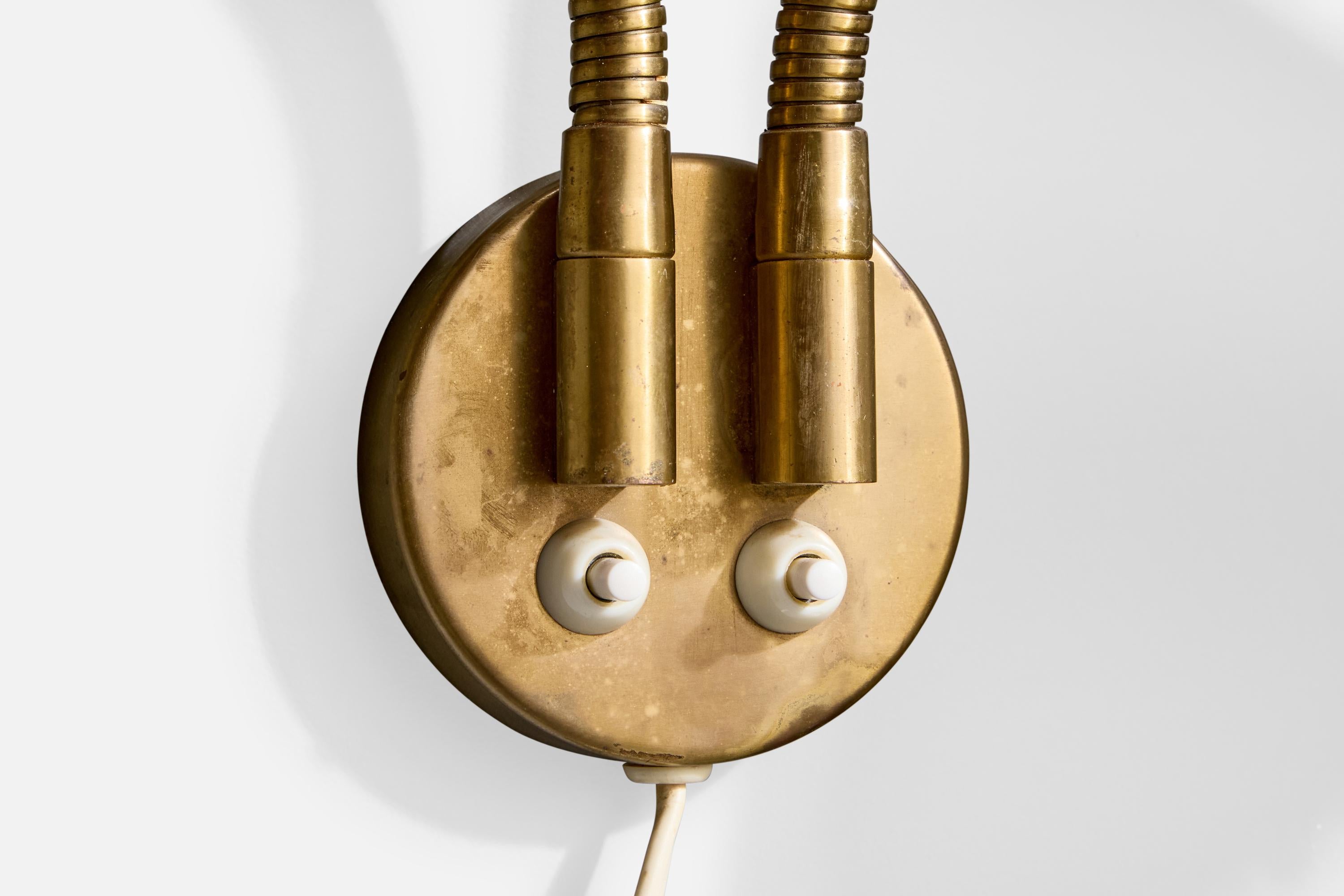 Arvid Böhlmarks Lampfabrik, Applique, Ottone, Metallo, Svezia, anni '50 In condizioni buone in vendita a High Point, NC