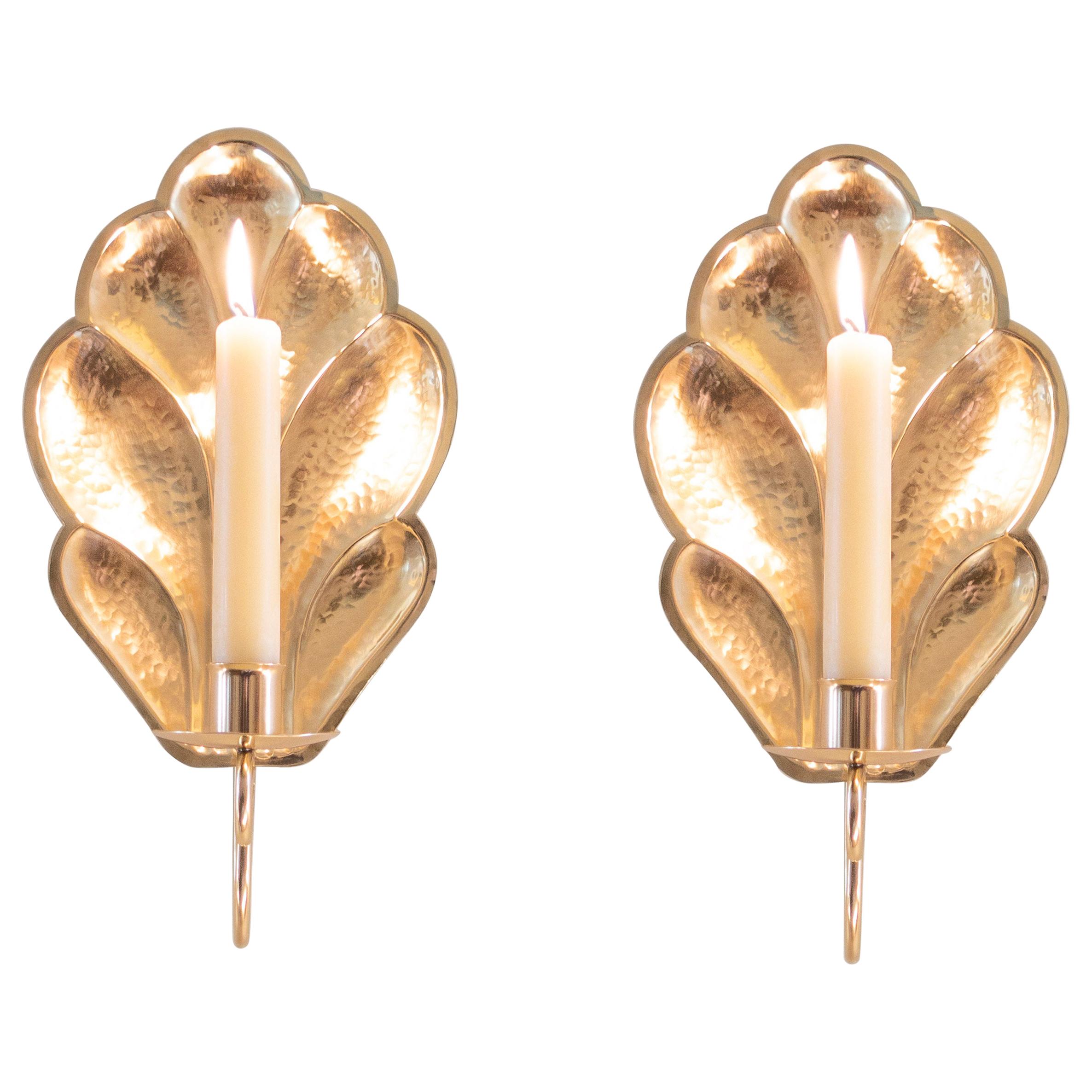 Arvid Johansson, Pair of Swedish Mid-20th Century Hammered Brass Sconces For Sale