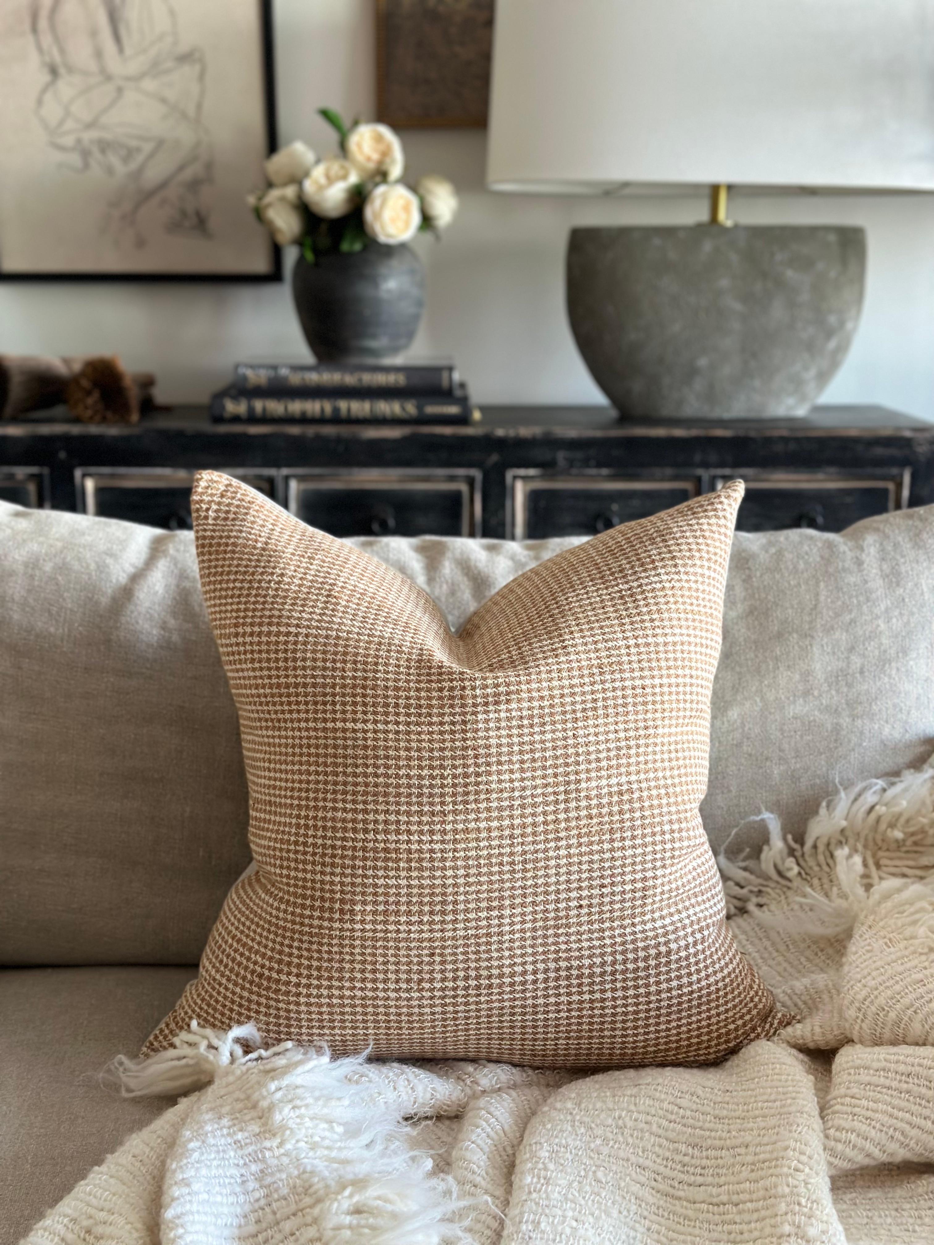 Our latest collection of beautiful hand blocked and linen pillows can be arranged to create beauty and bring a pop of color to your room while adding softness!   This item is made to order and can vary in lead times.
Includes a feather down