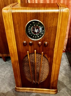 Arvin Model 527 Rhythm Senior Console Radio Bluetooth