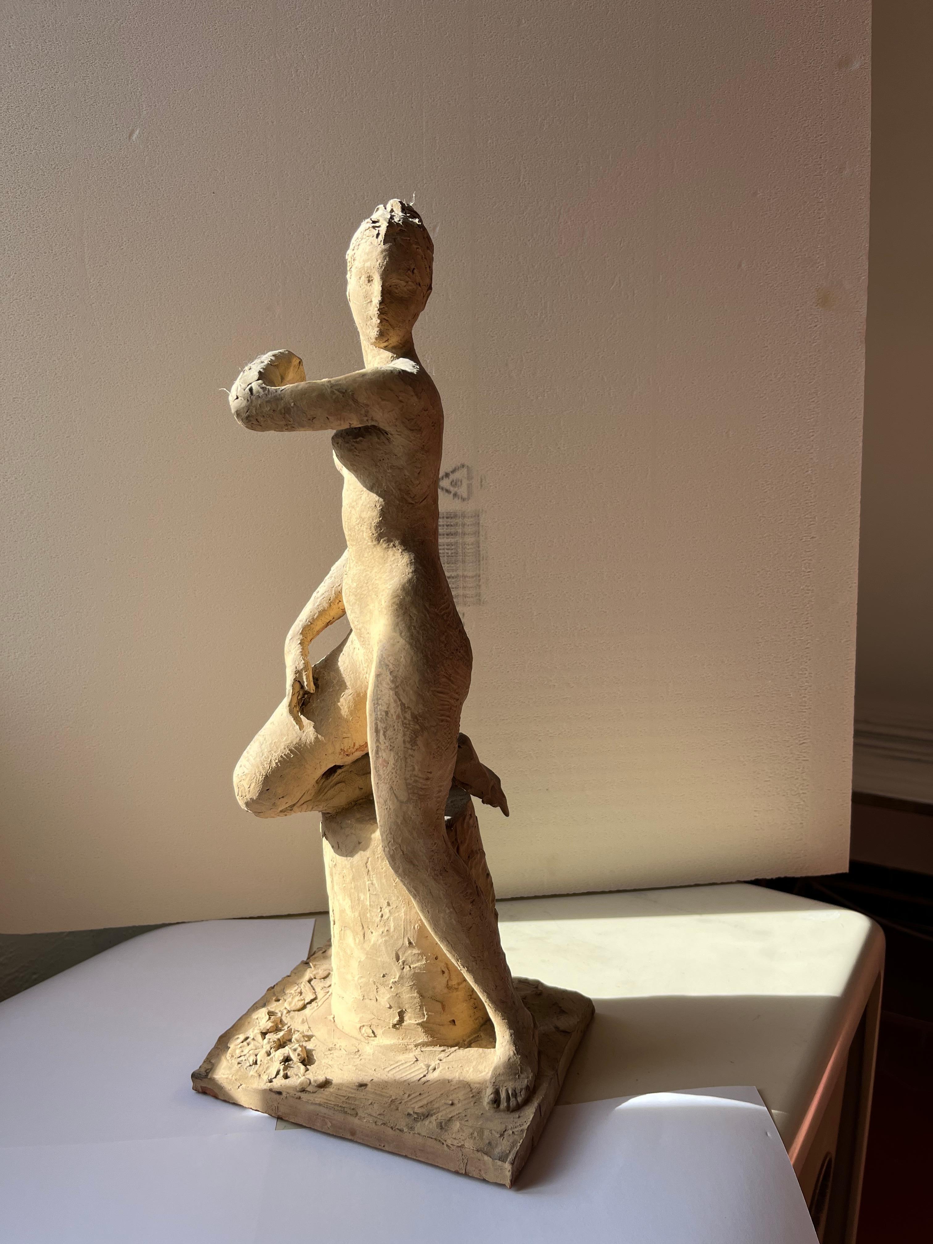 Ary Bitter  Original Signé et daté d'août 1957 Femme nue en terre cuite  Sculpture  en vente 3