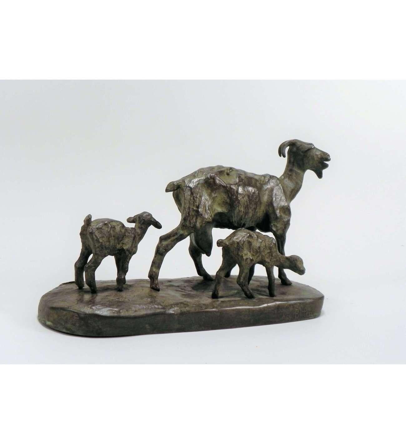 Bronze Goat Statue with her kids by Ary Bitter - (1883-1973) For Sale 2