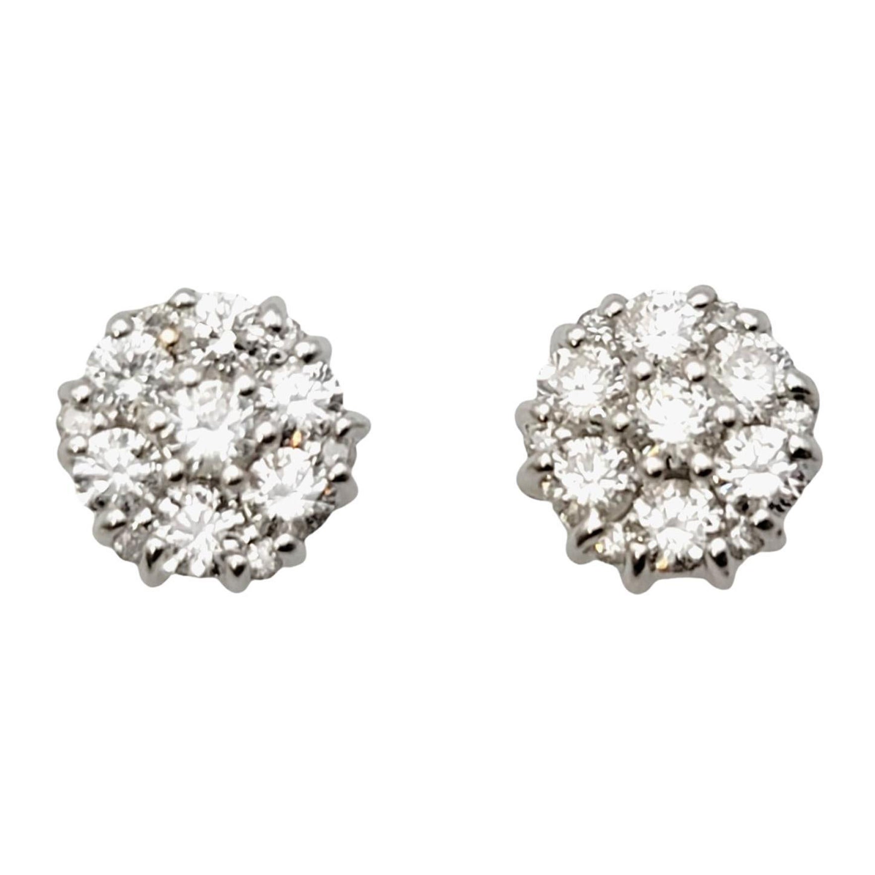 Arya Esa Diamant-Blumen-Ohrstecker aus 14 Karat Weißgold mit durchbohrten Diamanten