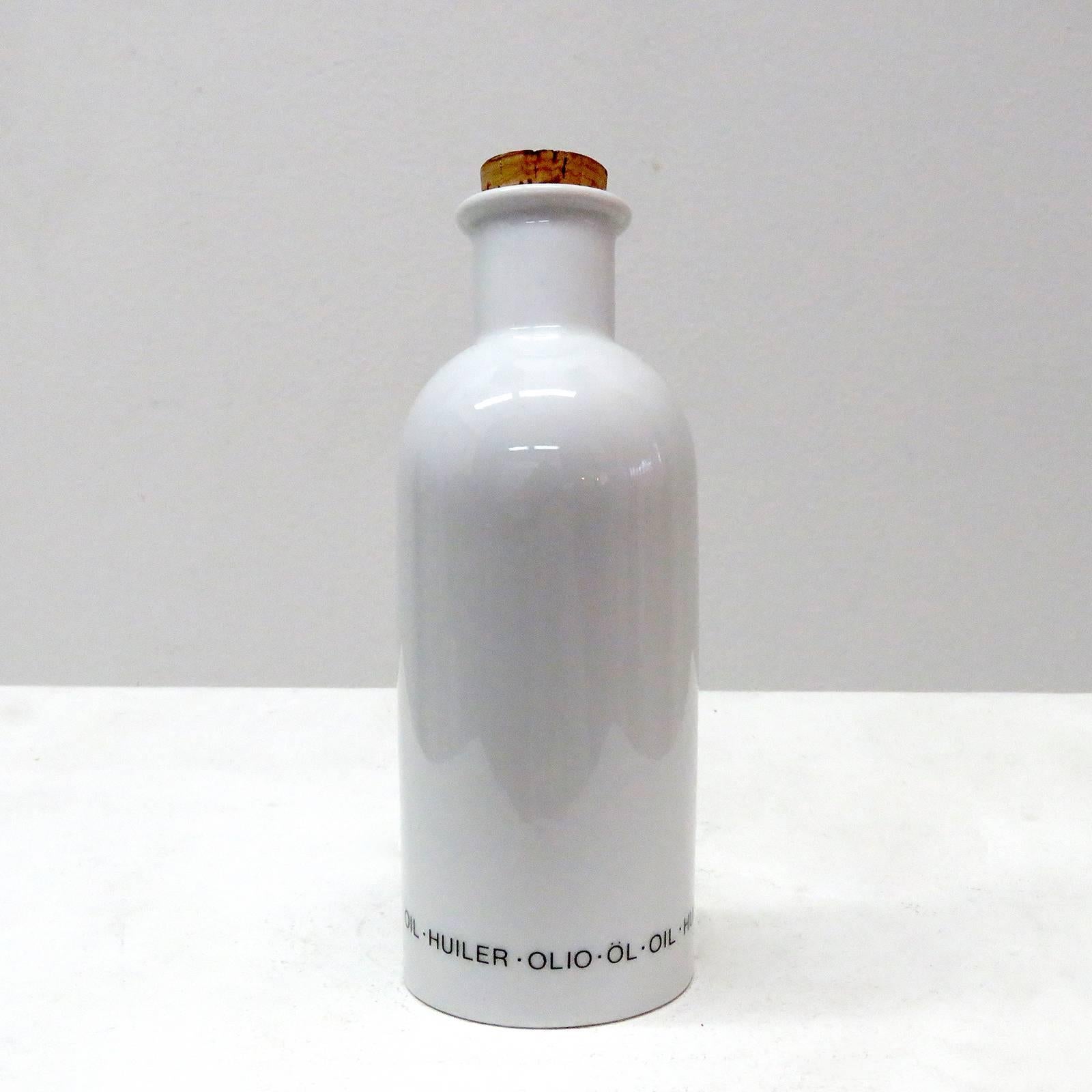 Arzberg Oil and Vinegar Serving Bottles, 1980 In Excellent Condition In Los Angeles, CA