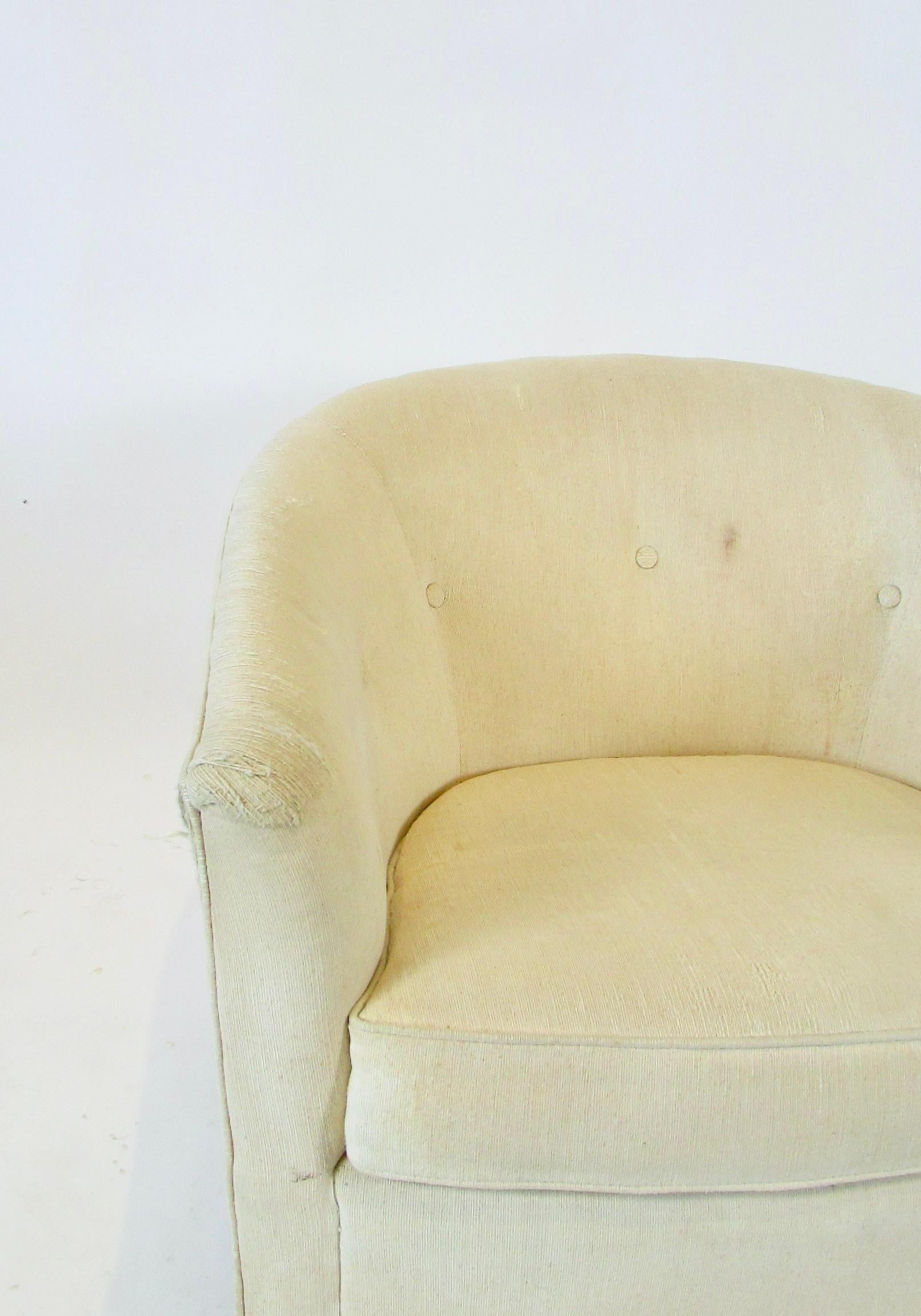 As is Milo Baughman style Bernhardt Flair swivel tilt barrel back lounge chair For Sale 4