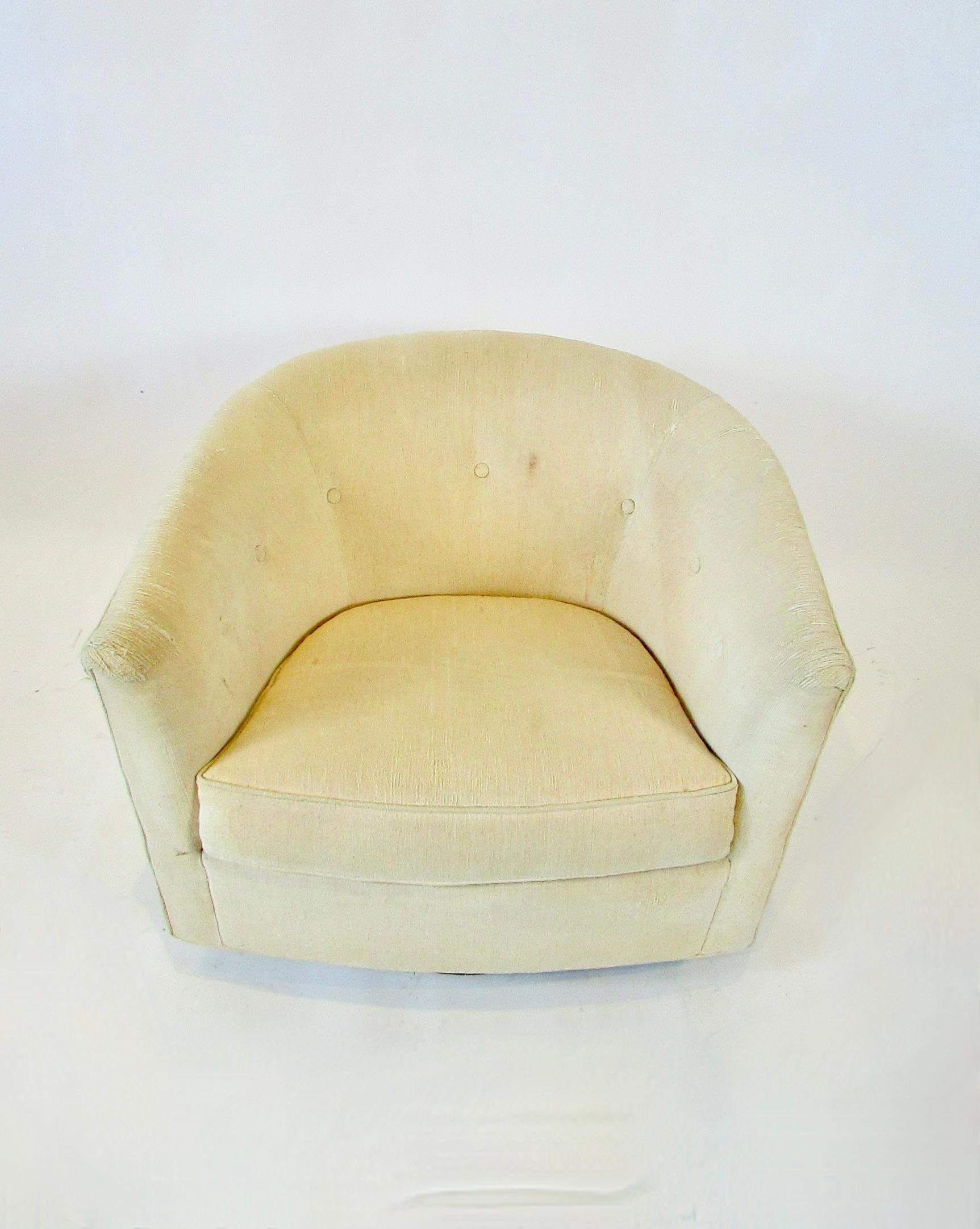 As is Milo Baughman style Bernhardt Flair swivel tilt barrel back lounge chair For Sale 6