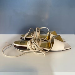 Come nuovo Valentino Sandali in pelle avorio chiaro IT 37