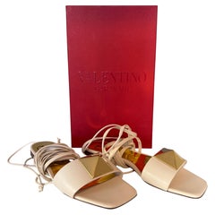 Come nuovo Valentino Sandali in pelle avorio chiaro IT 37