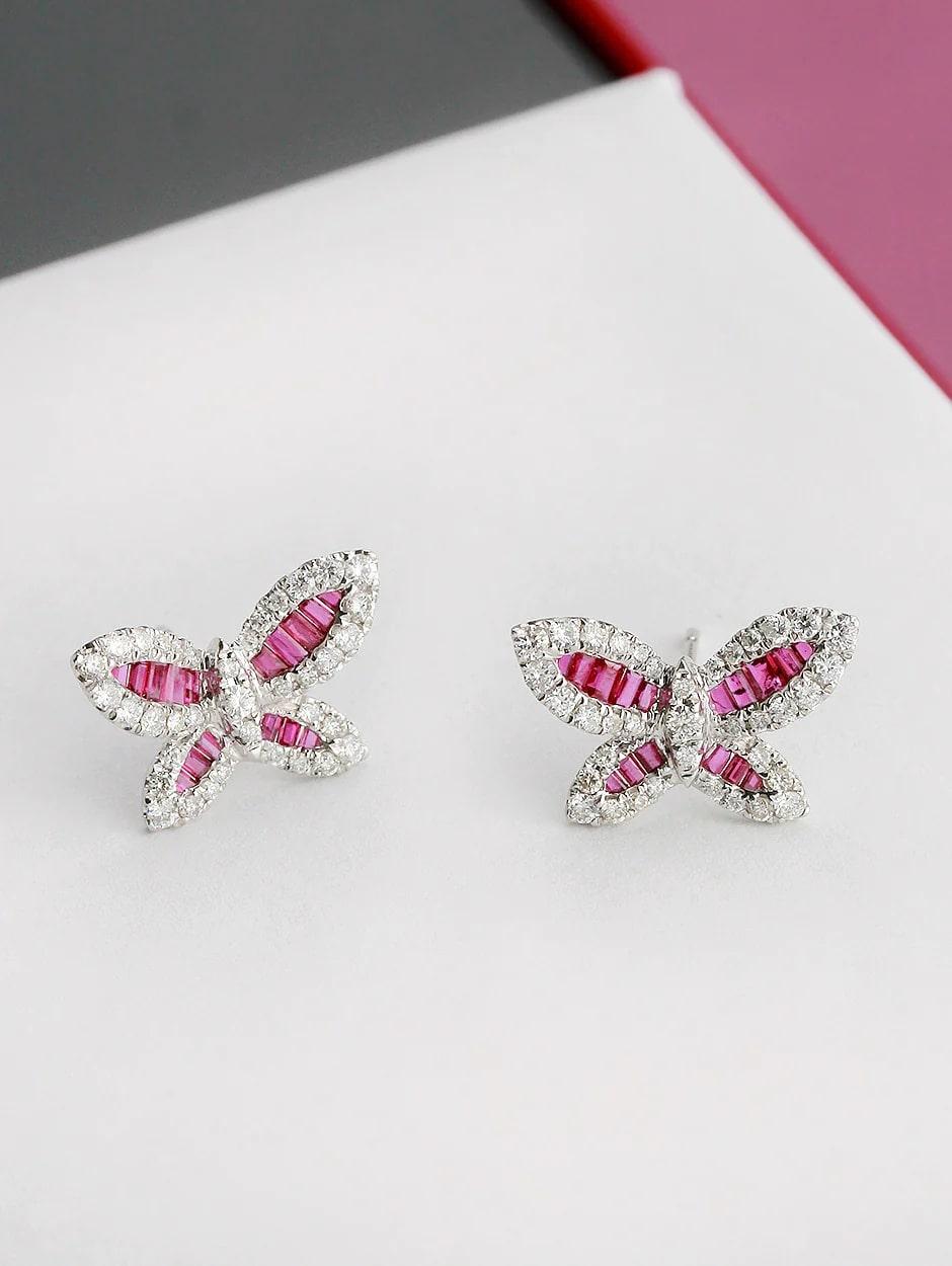 Take flight with these feminine, yet edgy butterfly earrings! Combination of white diamond and baguette ruby butterfly earring, all with a high polish finish. Available in 18K White Gold.

Necklace Information
Diamond Type : Natural Diamond
Metal :