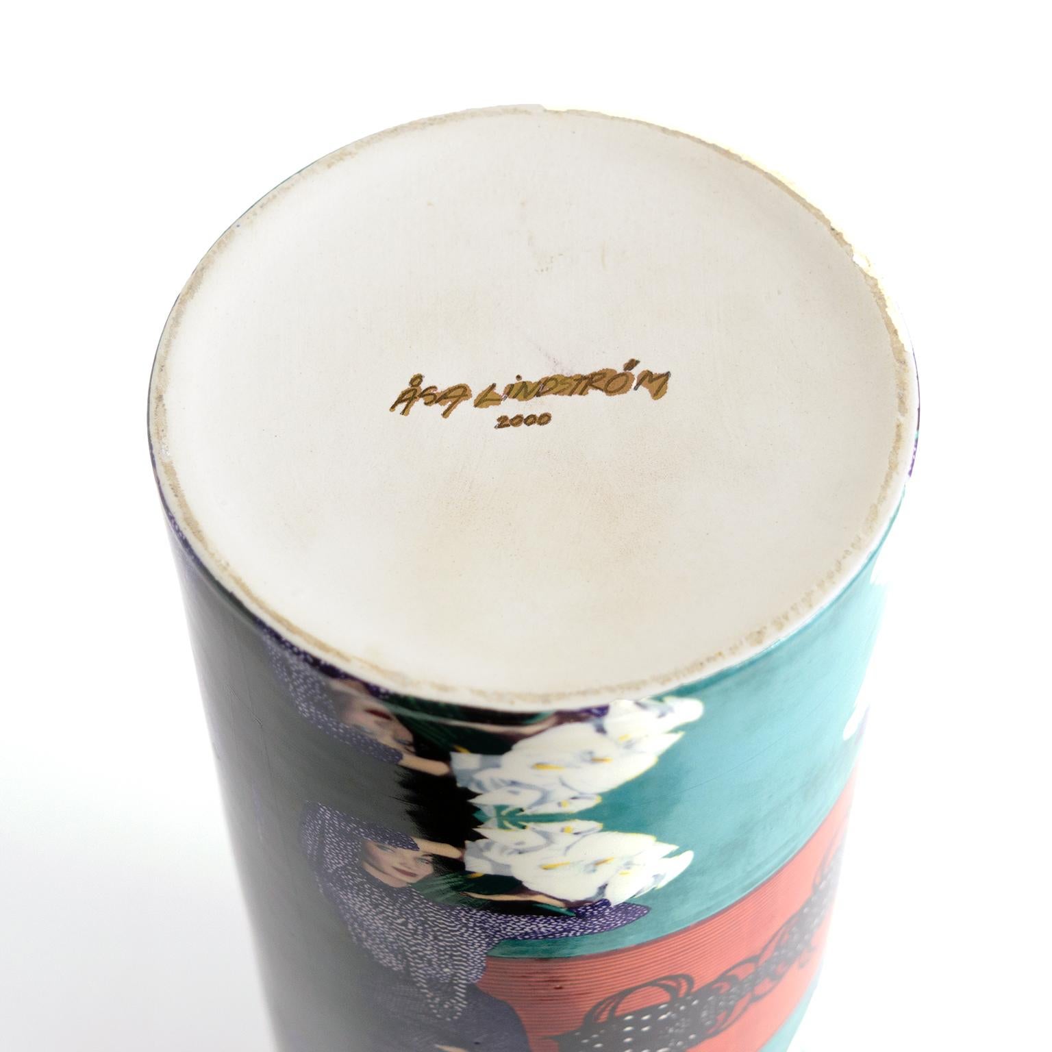 Åsa Lindström, Scandinavian Modern Porcelain vase for Rörstrand, 2000 3