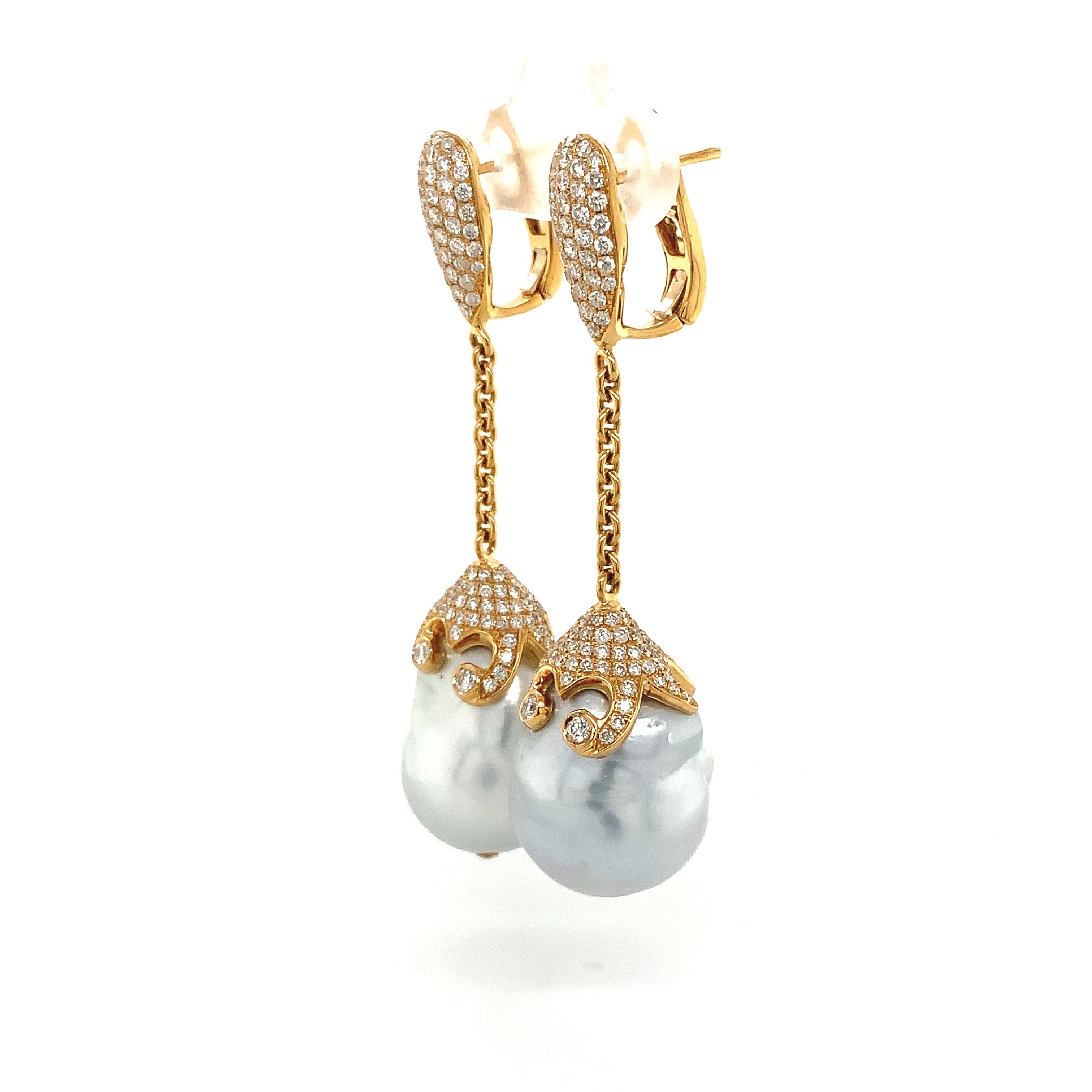 ASBA Collection 18kt Yellow Gold White South Sea Baroque Pearl and Pavé Set Diam For Sale 1