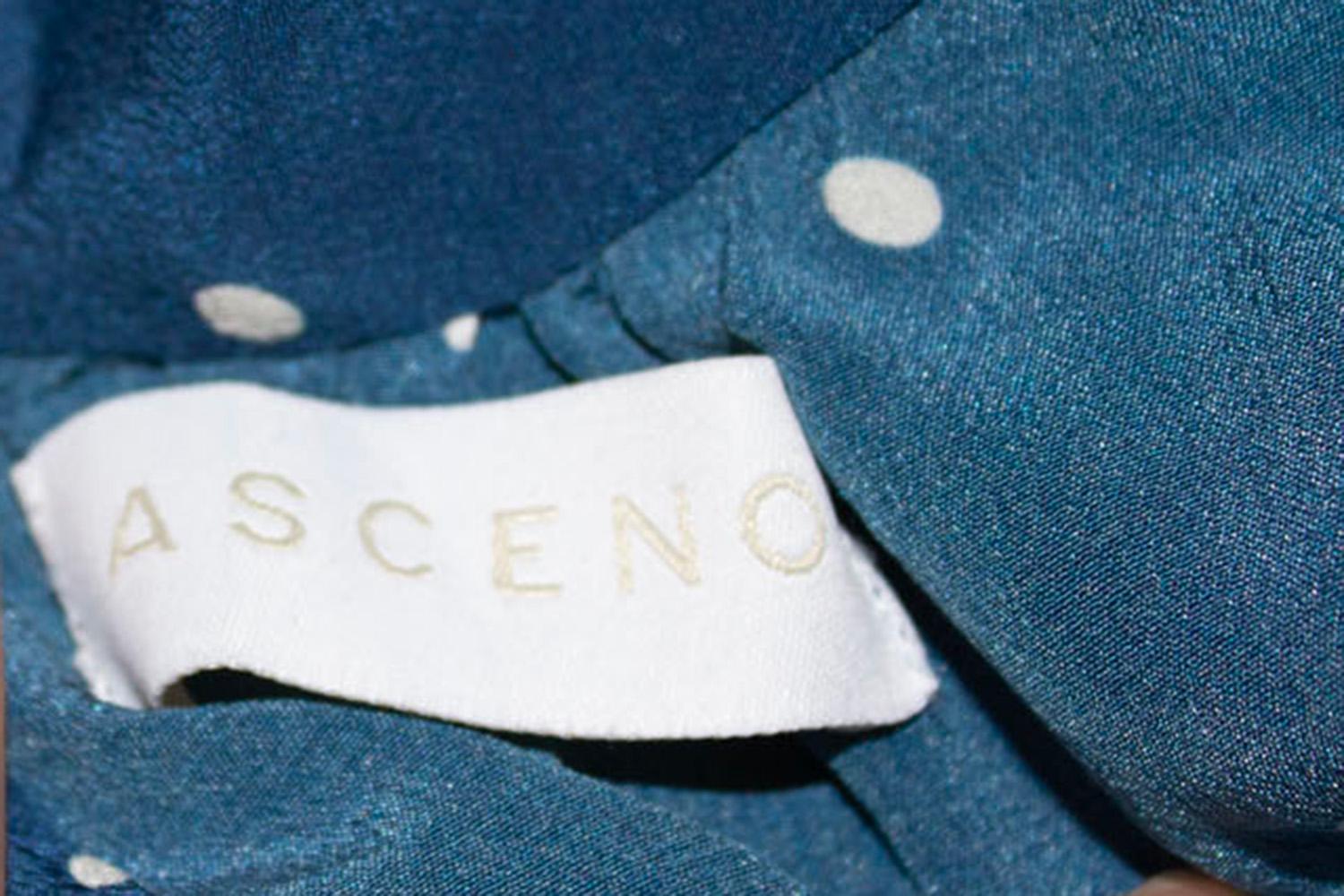 A great dress for Summer events . This silk dress by Asceno is in a pretty shade of blue with spot detail. It has a tie at the kneck detail, is a lovely shape and has a pocket on either side.
100 % silk, Size S
Measurements: Bust up to 38'', length