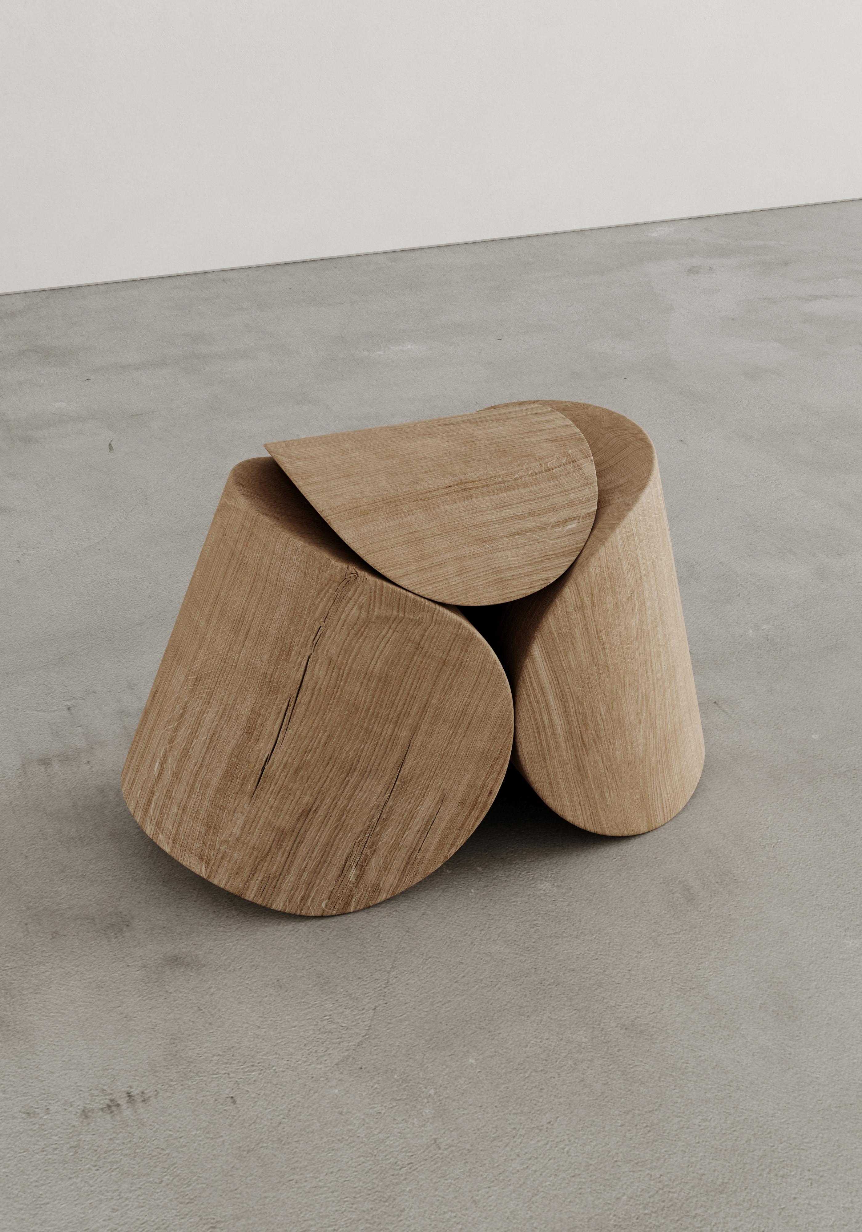 Ascetic-Hocker aus Eiche von Studio Romell (Schwedisch) im Angebot