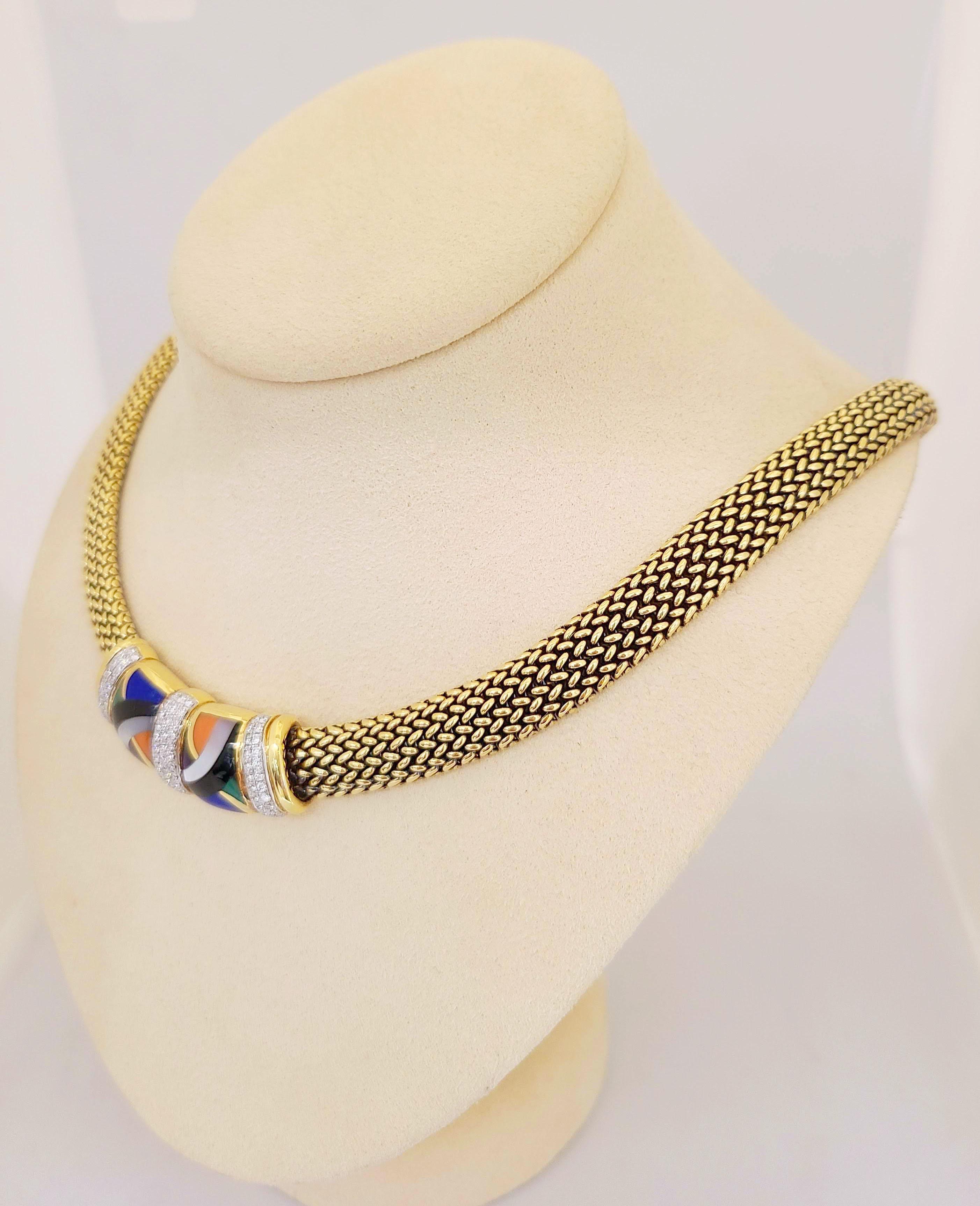 18 Karat Gelbgold Halskette von Asch Grosbardt mit Diamanten und eingelegten Steinen (Rundschliff) im Angebot