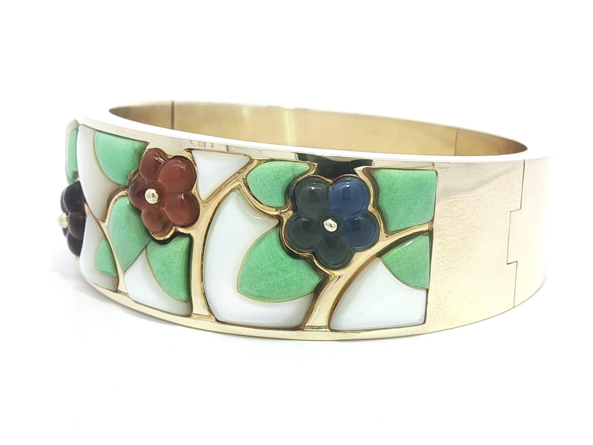 Asch Grossbardt 14k Gold Intarsien Perlmutt Türkis & geschnitzten Steinen Armreif im Zustand „Gut“ im Angebot in Montclair, NJ