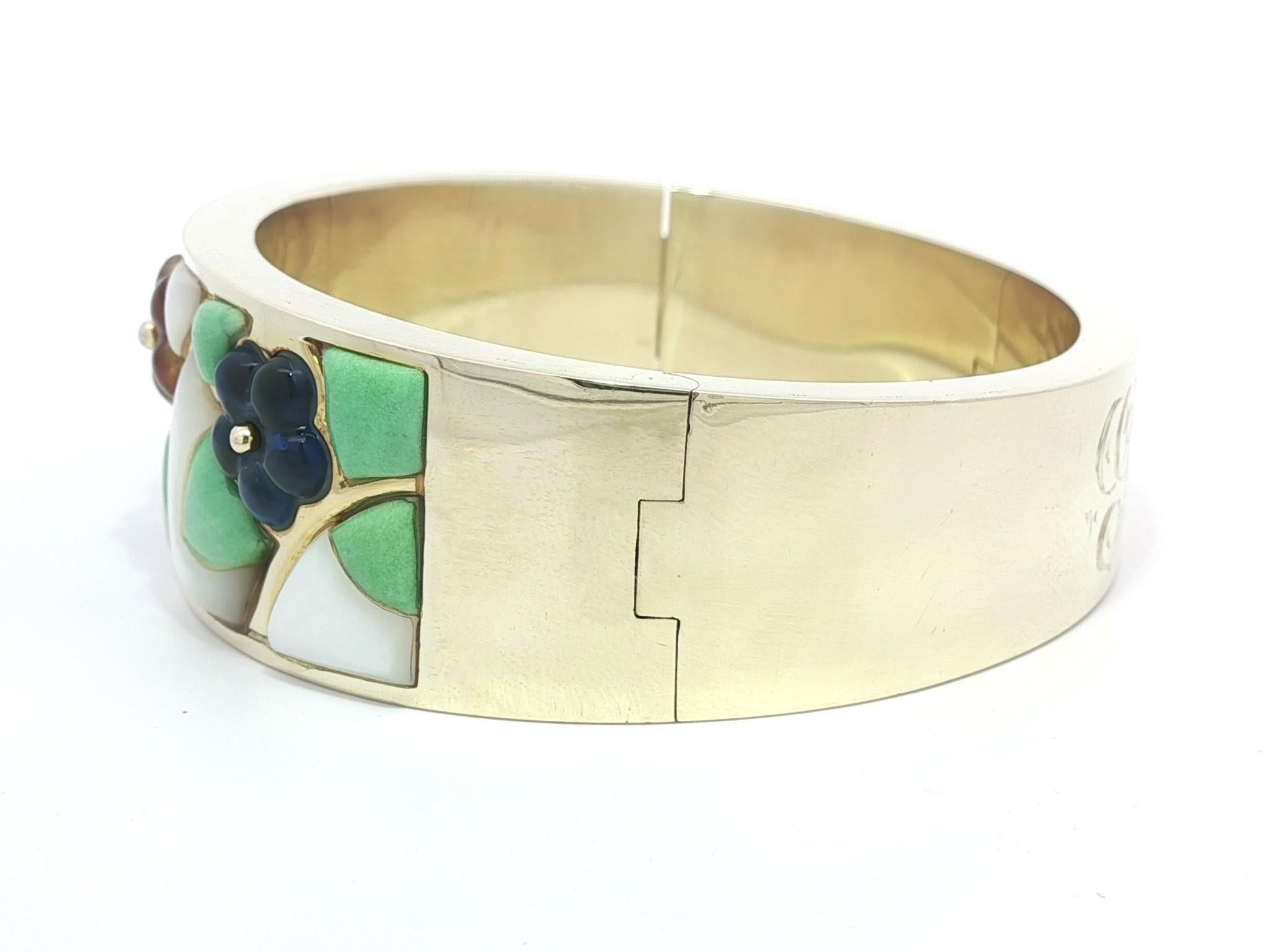 Asch Grossbardt 14k Gold Intarsien Perlmutt Türkis & geschnitzten Steinen Armreif Damen im Angebot