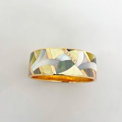 Manschettenarmband aus 18KT Roségold mit Perlmutt- und Diamant-Intarsien von Asch Grossbardt