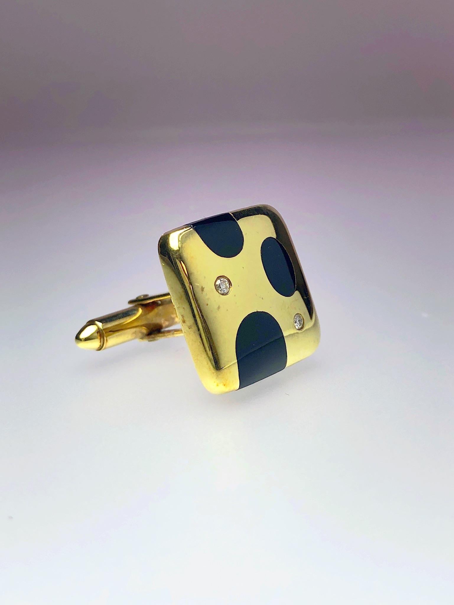 Asch Grossbardt 18 Karat Gold Cushion Cufflinks with Inlaid Onyx and Diamonds In New Condition For Sale In New York, NY
