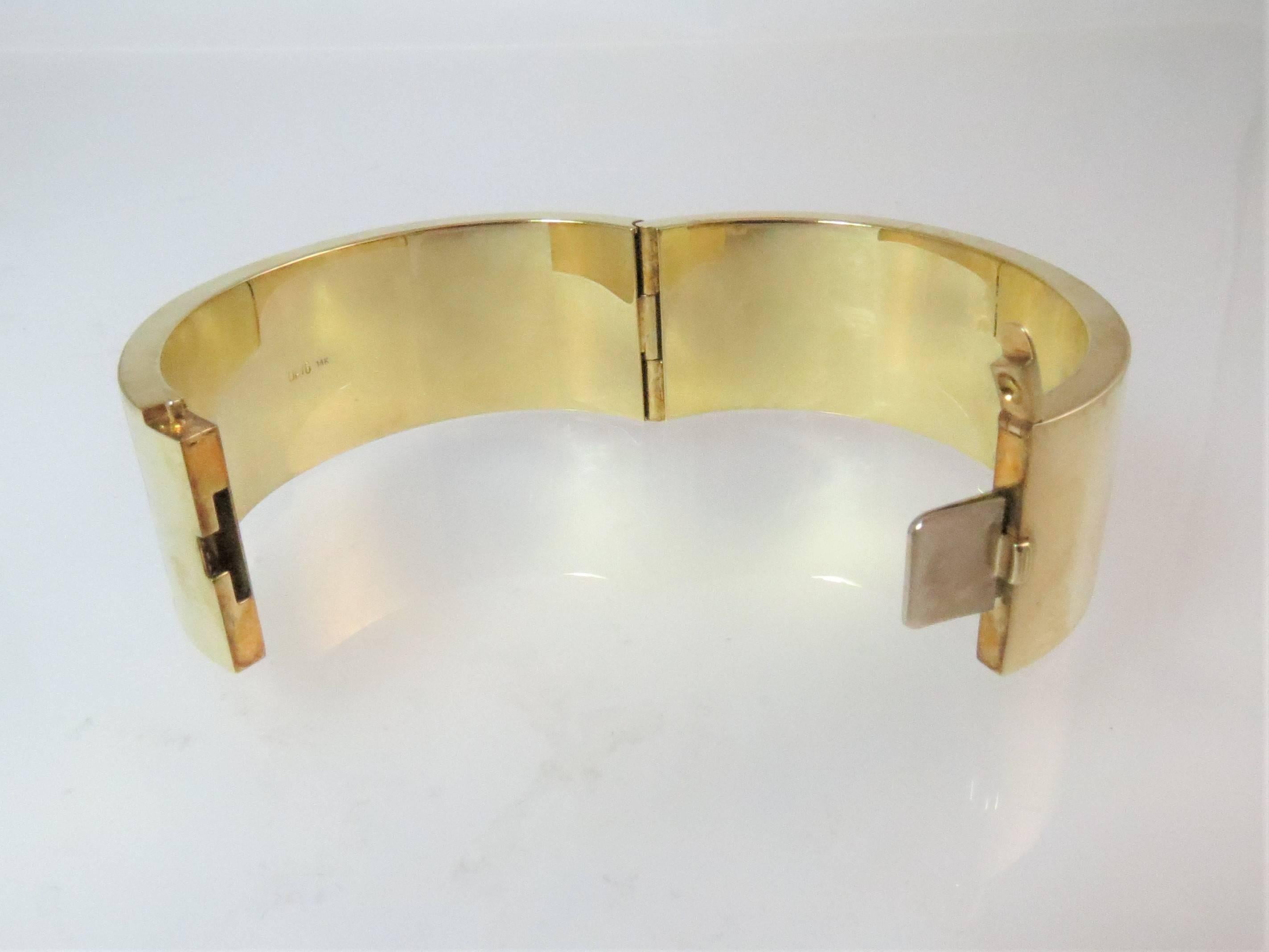 Asch Grossbardt Multi-Color Diamond Hinged Bangle Bracelet In Excellent Condition In Chicago, IL