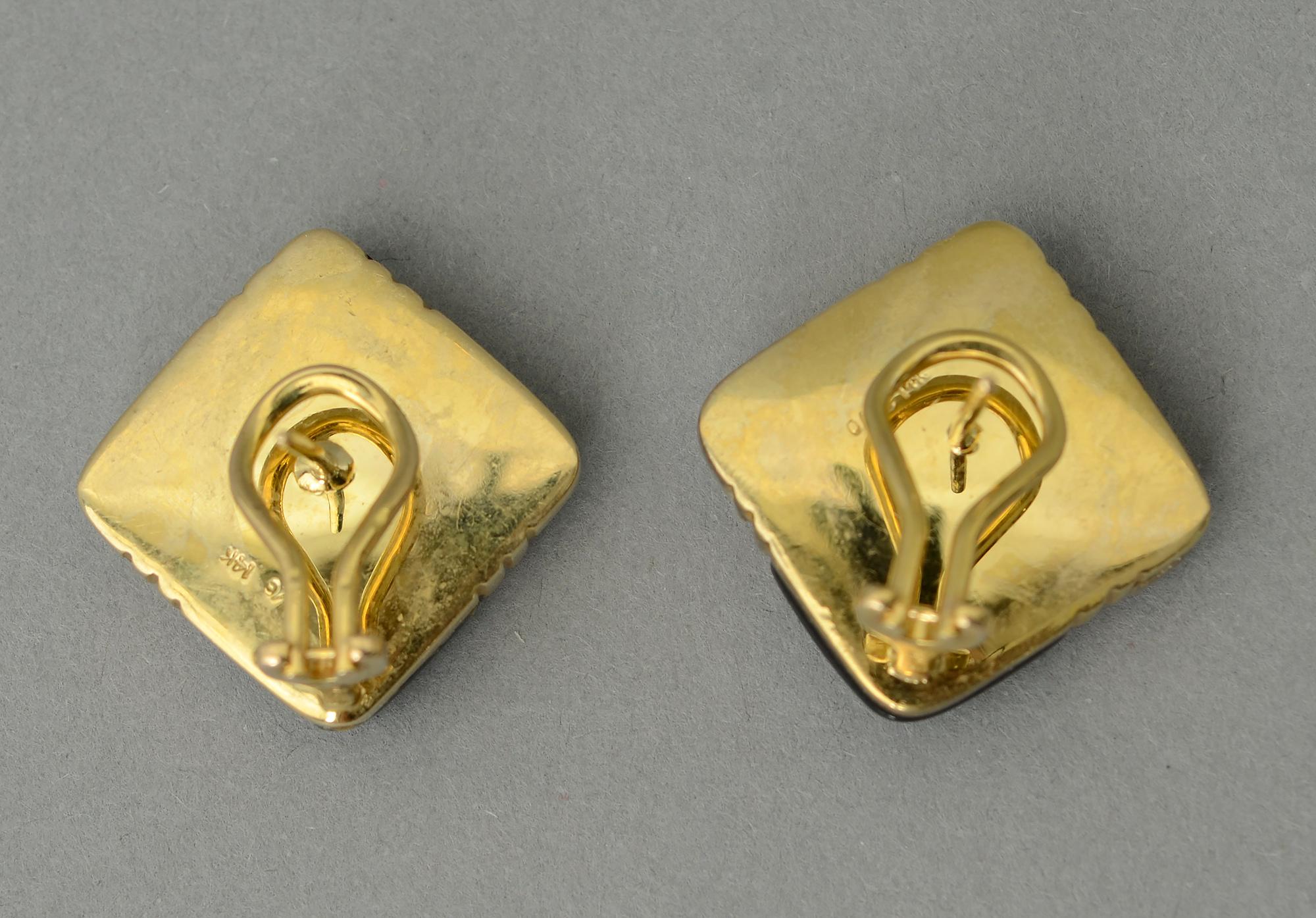 Asch Grossbardt Ohrringe aus Onyx und Perlmutt (Moderne) im Angebot