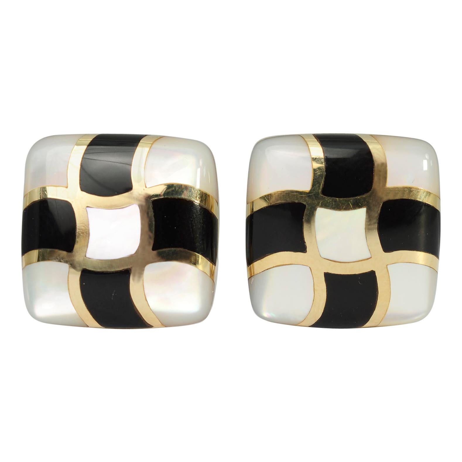 Asch Grossbardt Boucles d'oreilles en onyx et nacre en vente