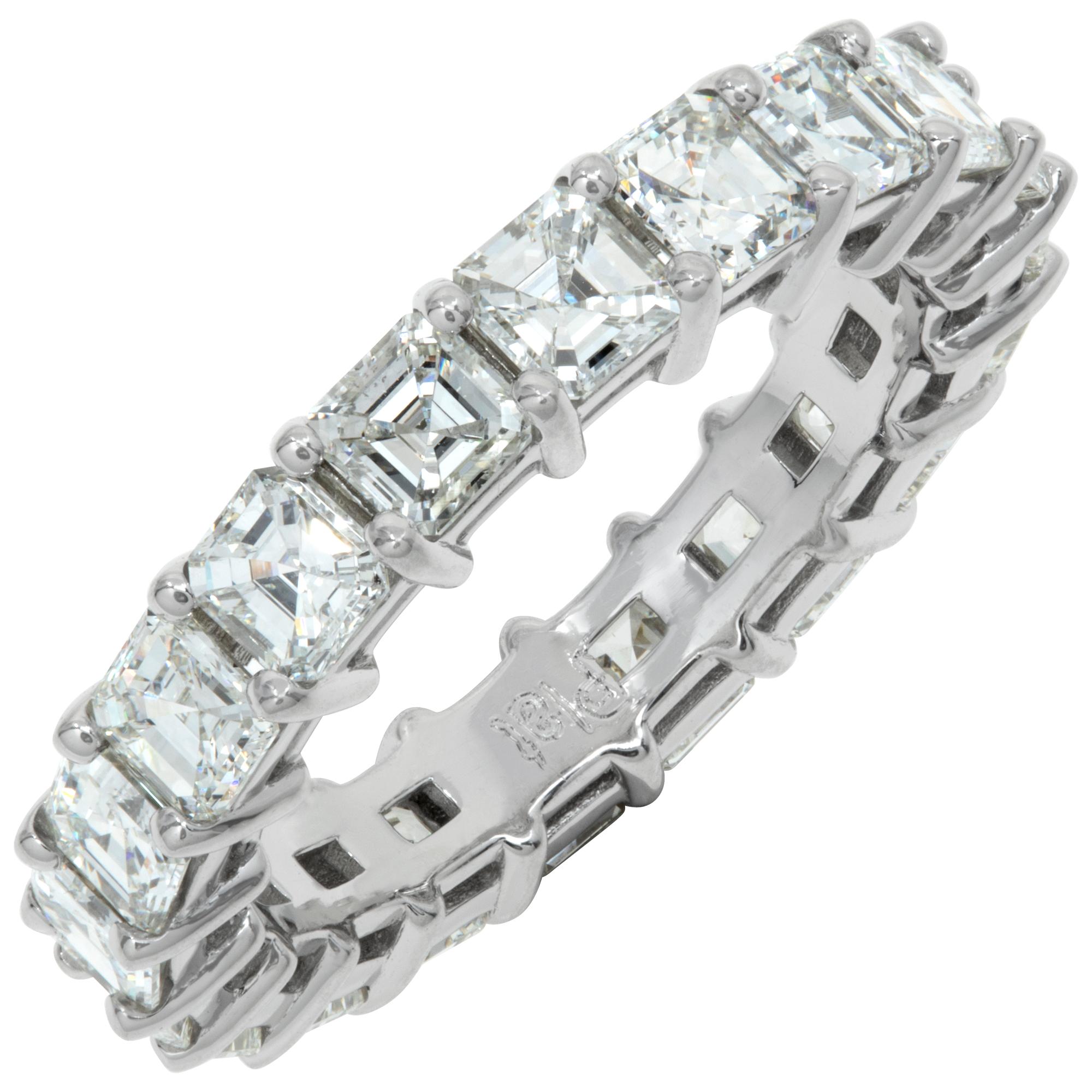 Ascher cut diamond platinum eternity band In Excellent Condition For Sale In Surfside, FL