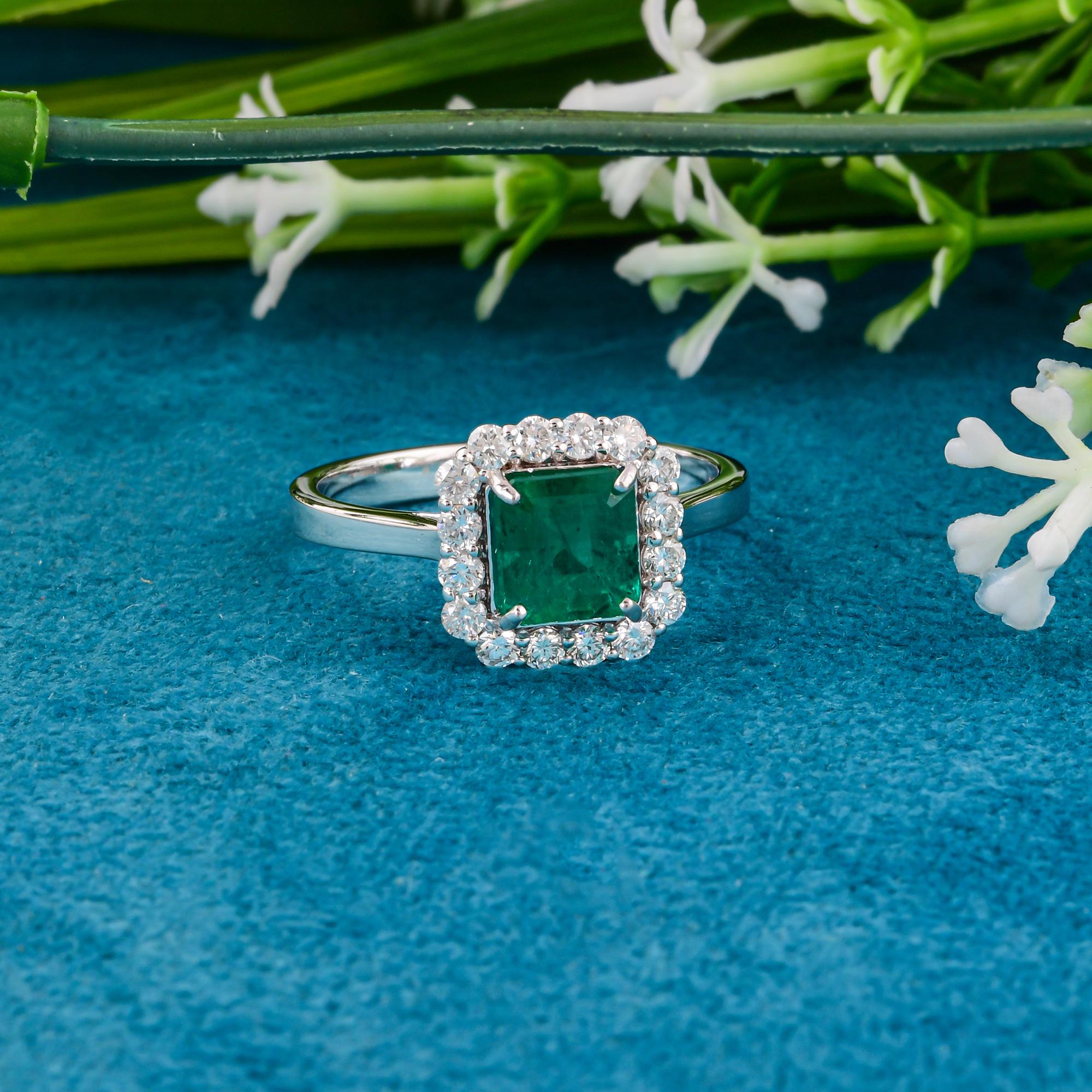 Im Angebot: Ascher Cut Sambia Smaragd Diamant Halo Frauen Verlobungsring 18k Weißgold () 5