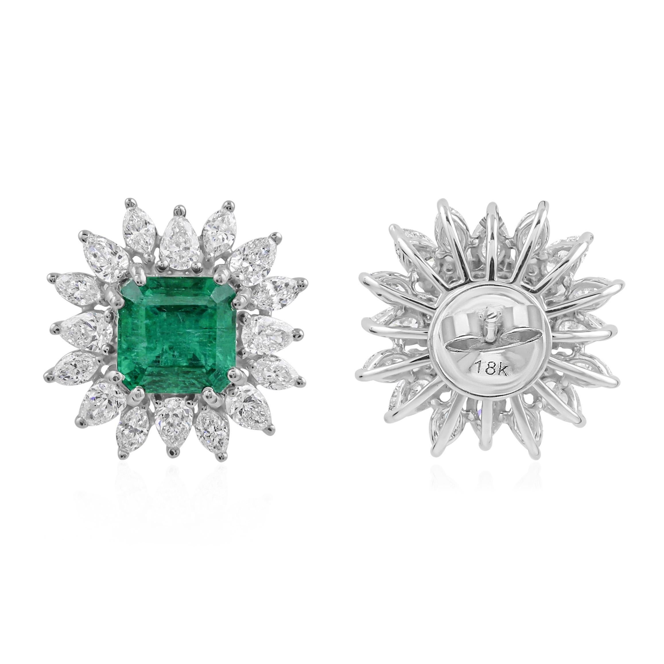 Ascher Zambian Esmeralda Diamond Halo Cluster Pendientes de oro blanco de 18 quilates Corte Asscher en venta