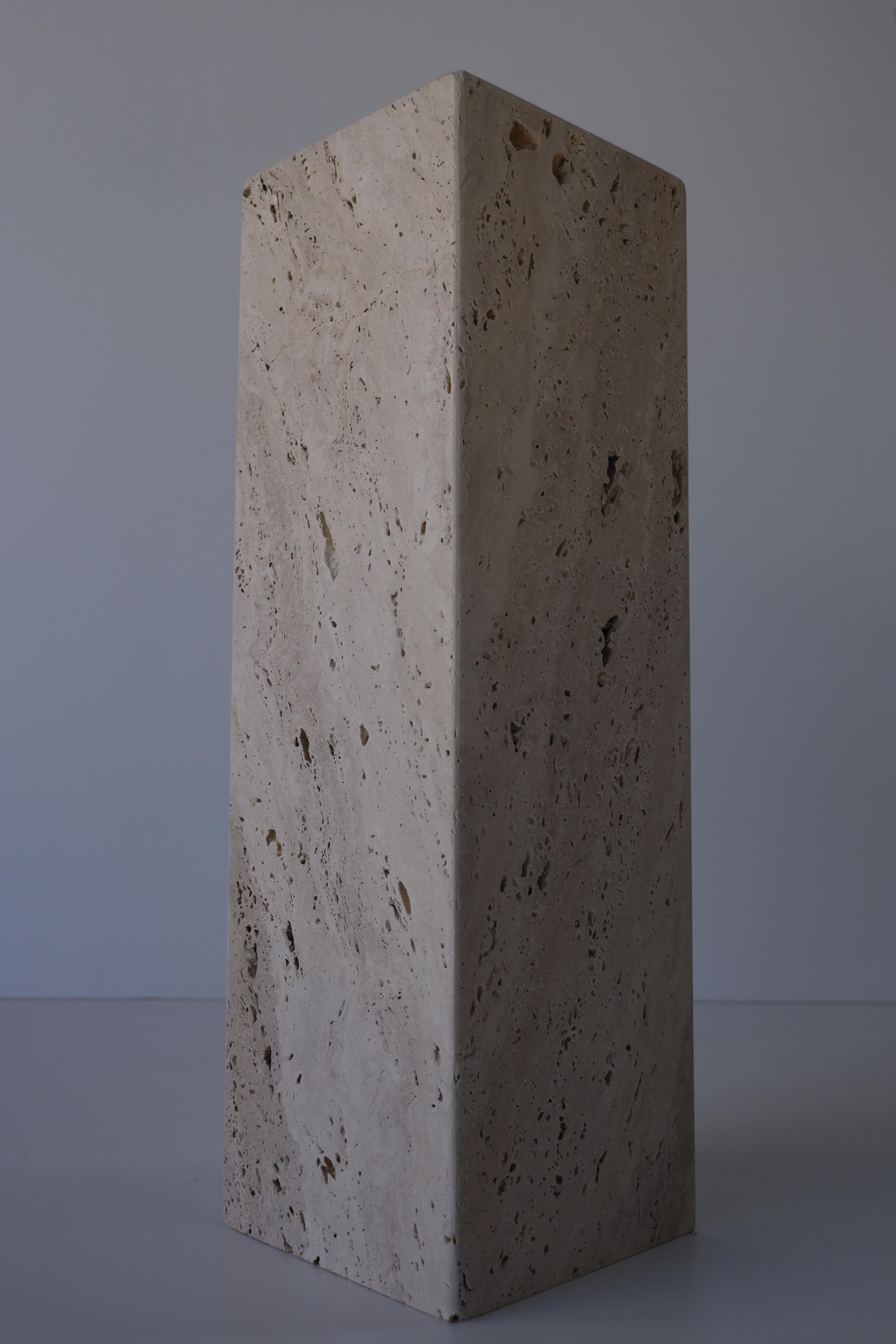 Ascolane Travertine Pedestal In New Condition For Sale In Maywood, NJ