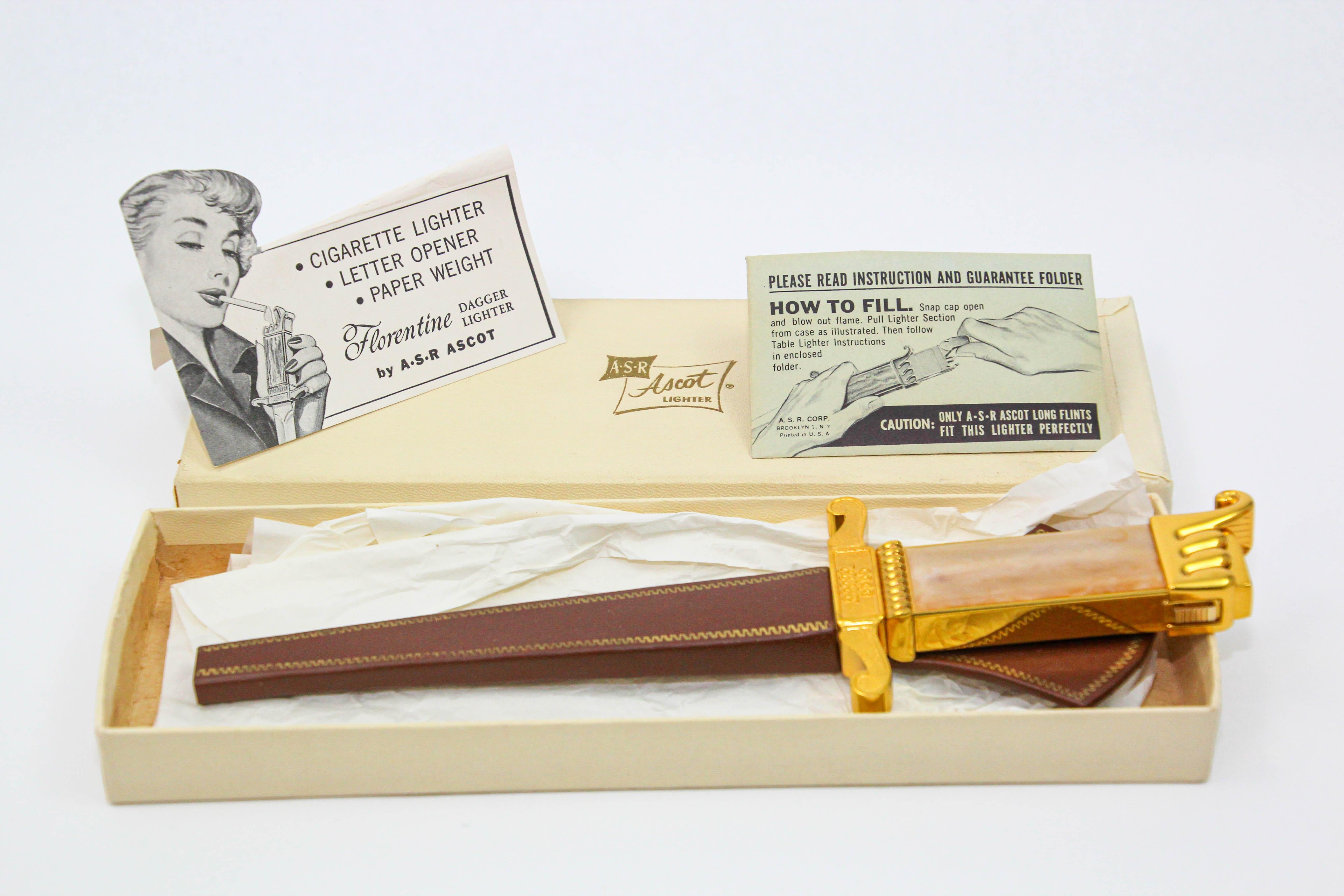 Ascot Florentine Dolch-Feuerzeug Brieföffner Briefbeschwerer Gold und Brown 1950er Jahre im Angebot 15