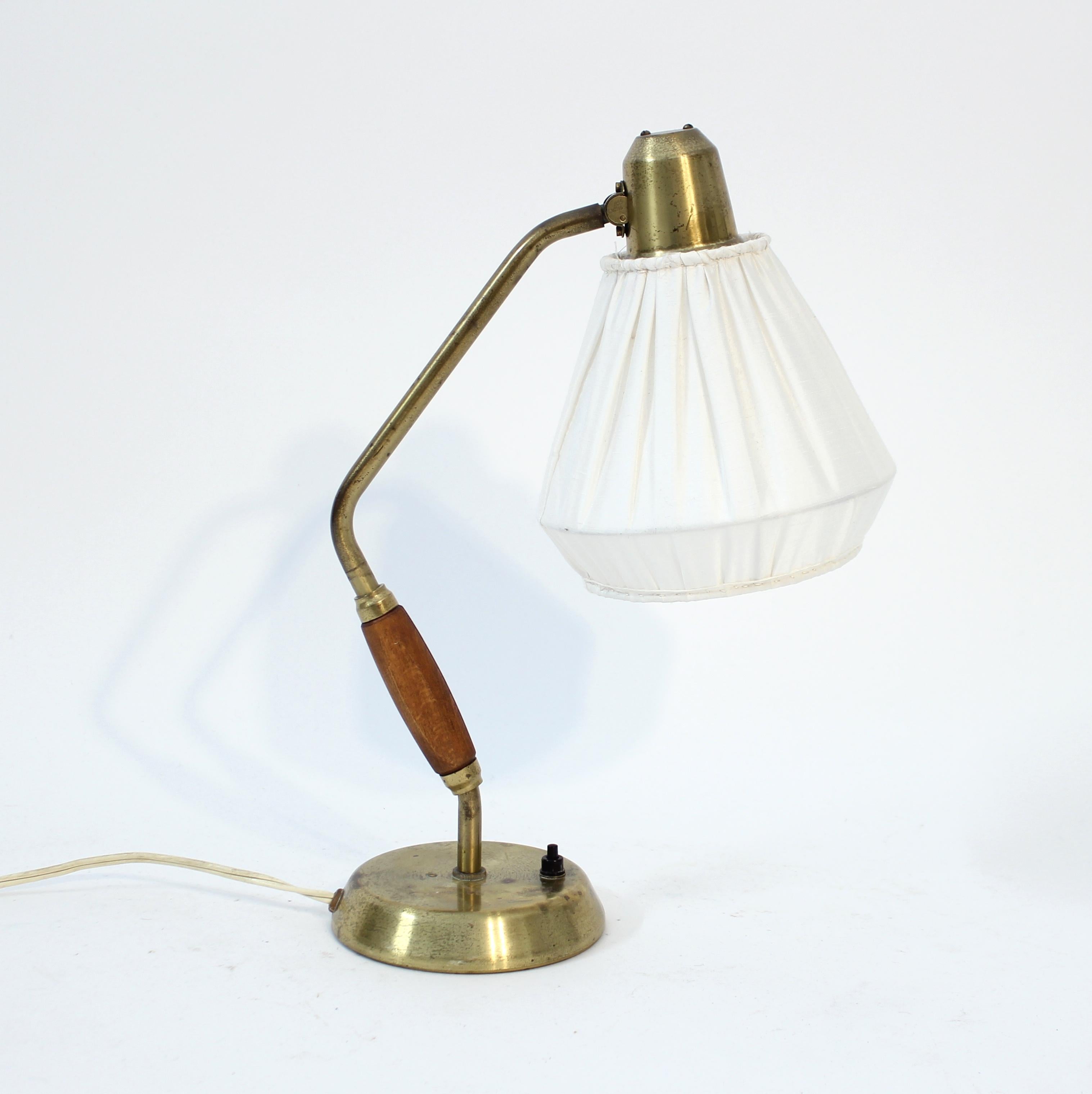 20th Century ASEA, brass and teak desk / table lamp, 1950s For Sale