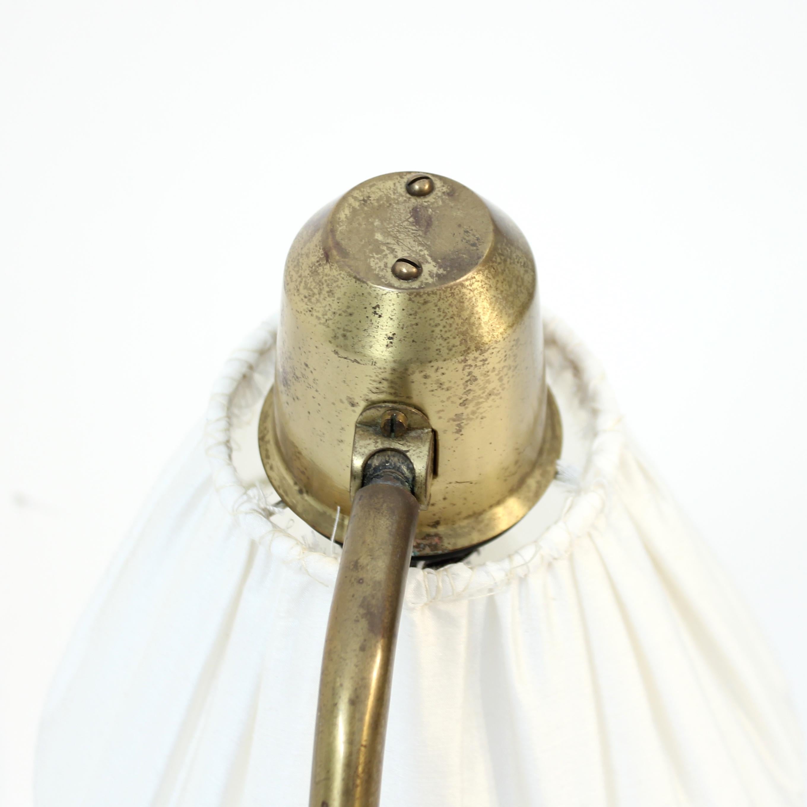 ASEA, brass and teak desk / table lamp, 1950s For Sale 2