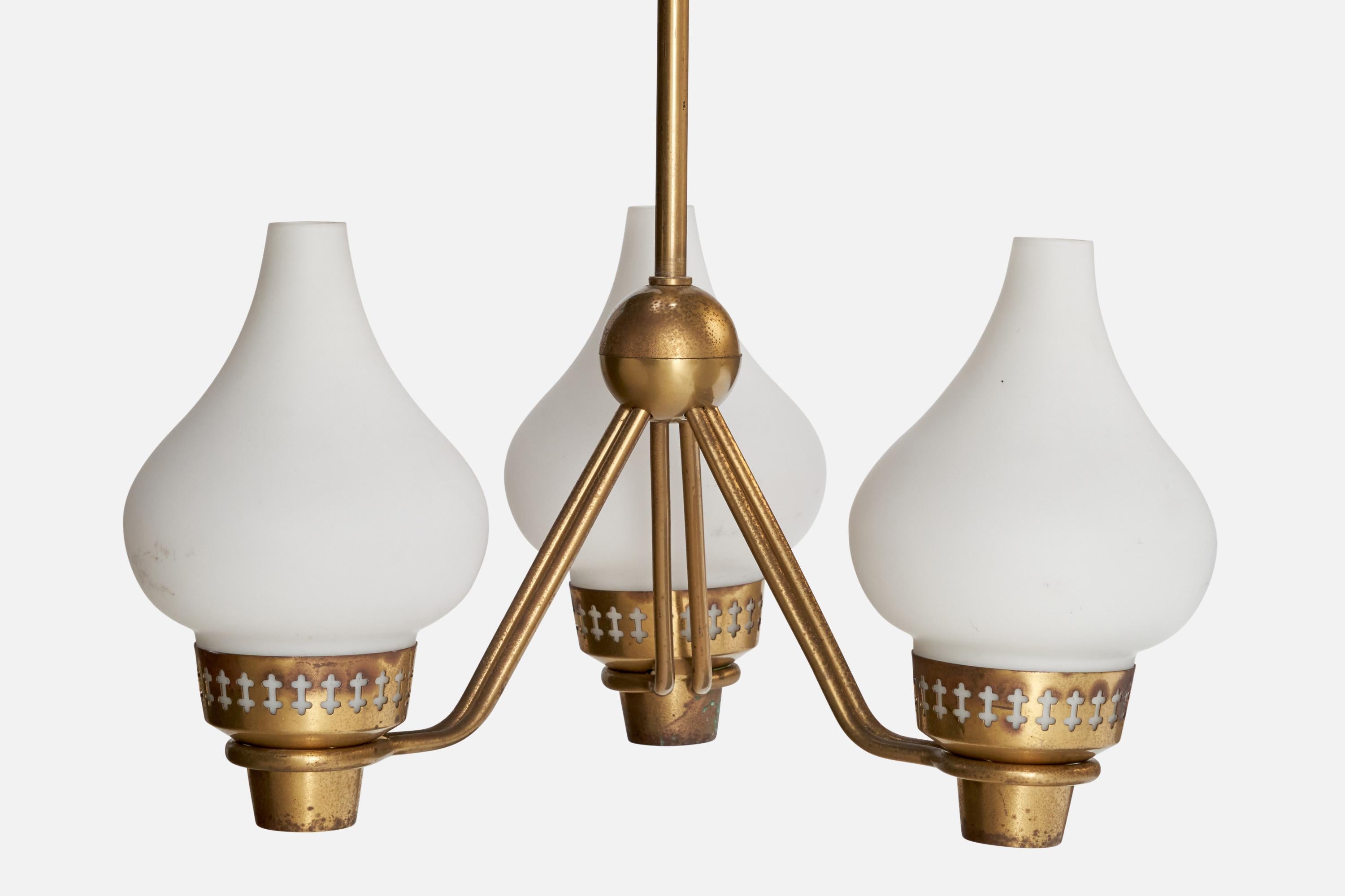 Lustre, laiton, verre, Suède, années 1940 Bon état - En vente à High Point, NC