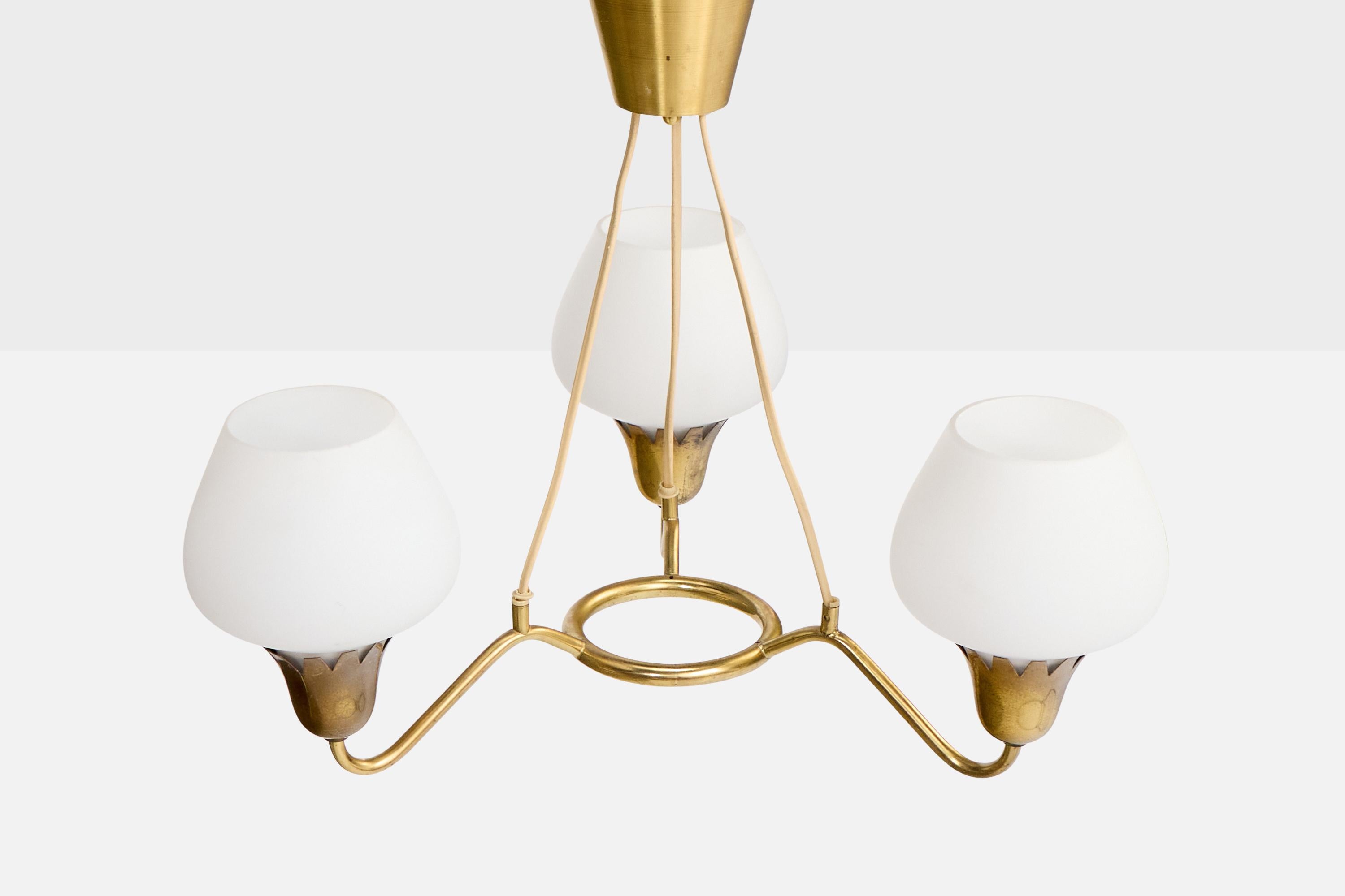 Suédois ASEA, lustre, laiton, verre, Suède, années 1950 en vente