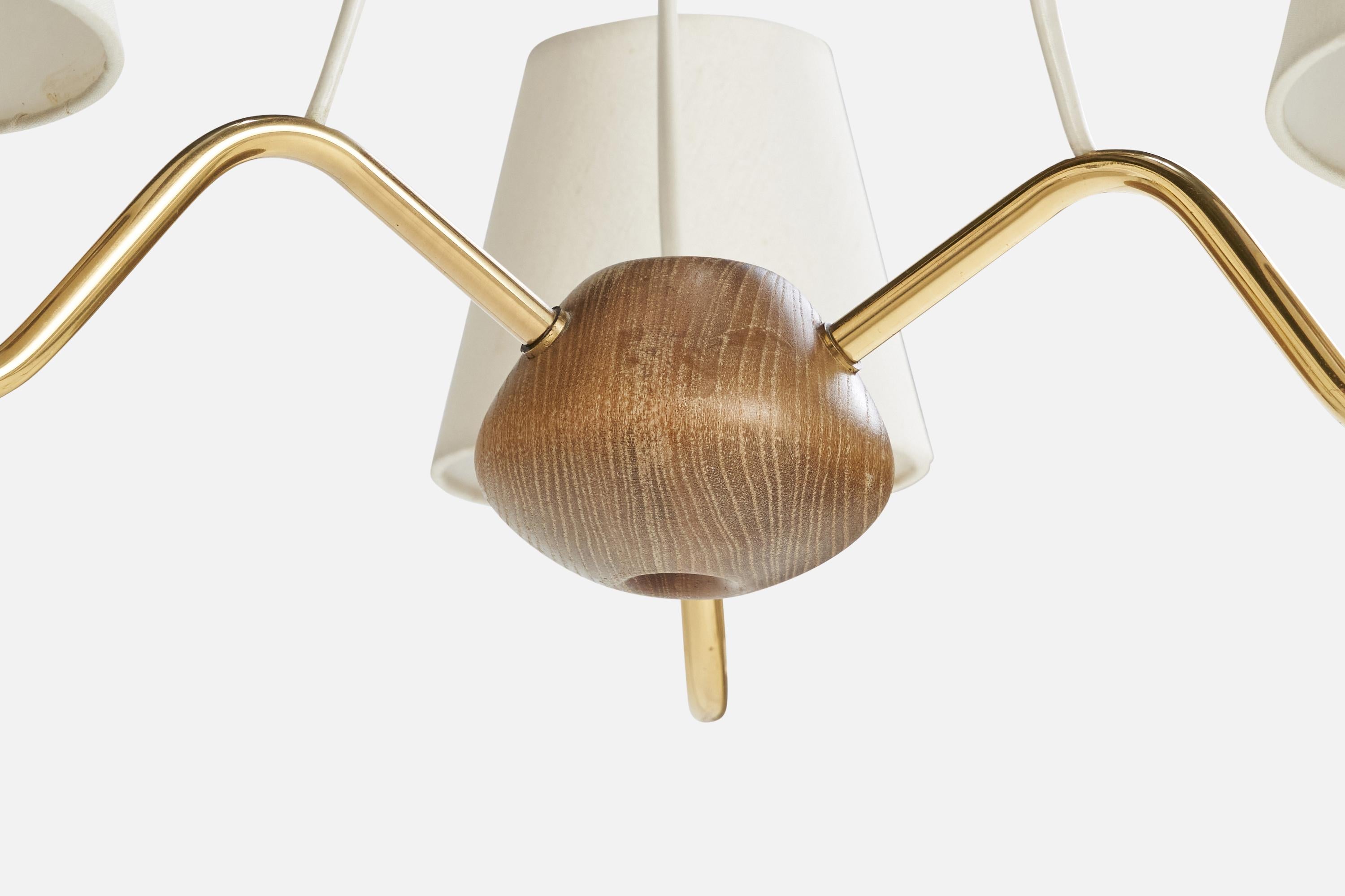 Metà XX secolo ASEA, Lampadario, Ottone, Oak, Tessuto, Svezia, anni '40 in vendita