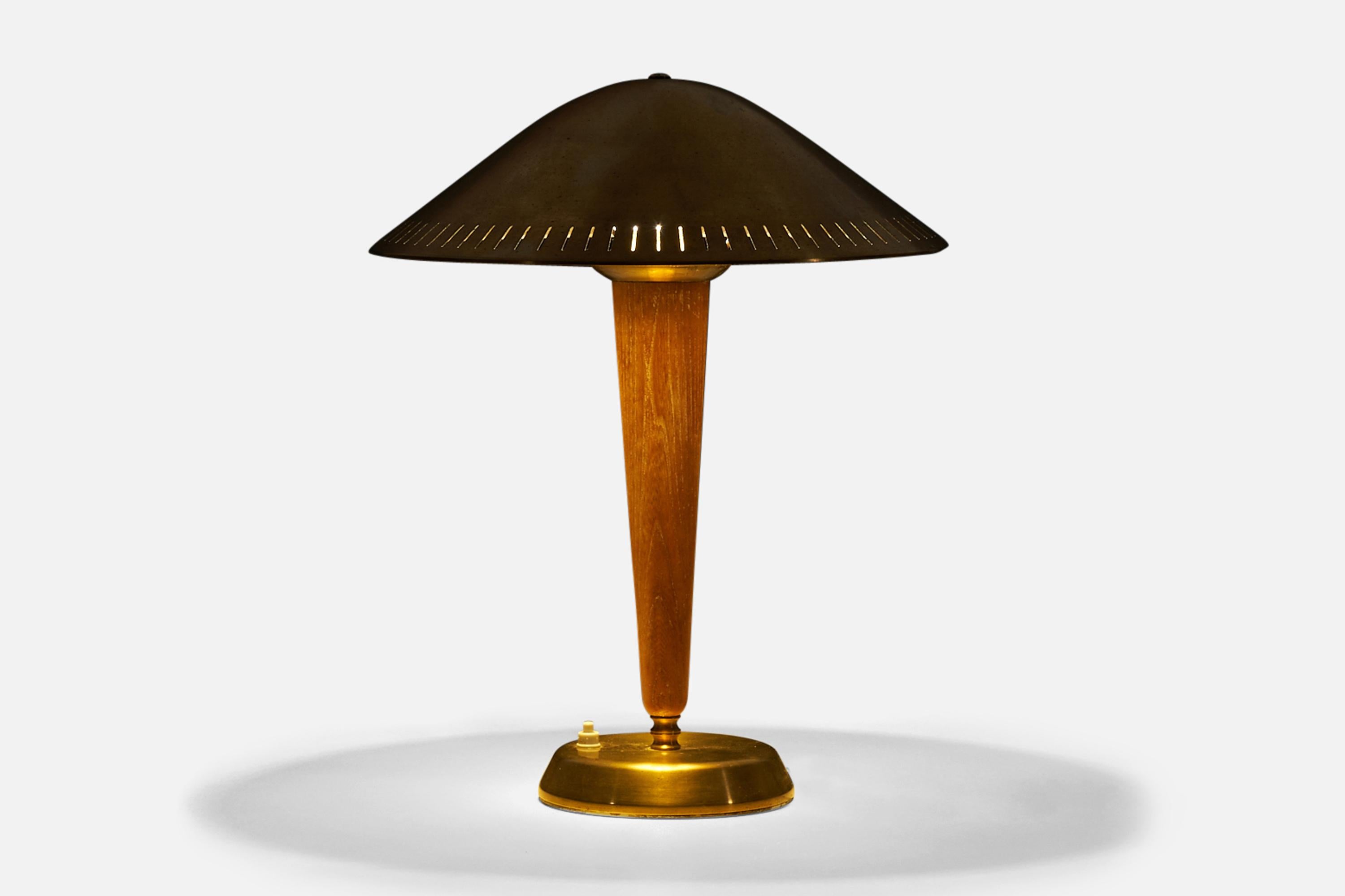 ASEA, Desk Light / Table Lamp, Brass, Elm, Sweden, 1940s In Good Condition For Sale In High Point, NC