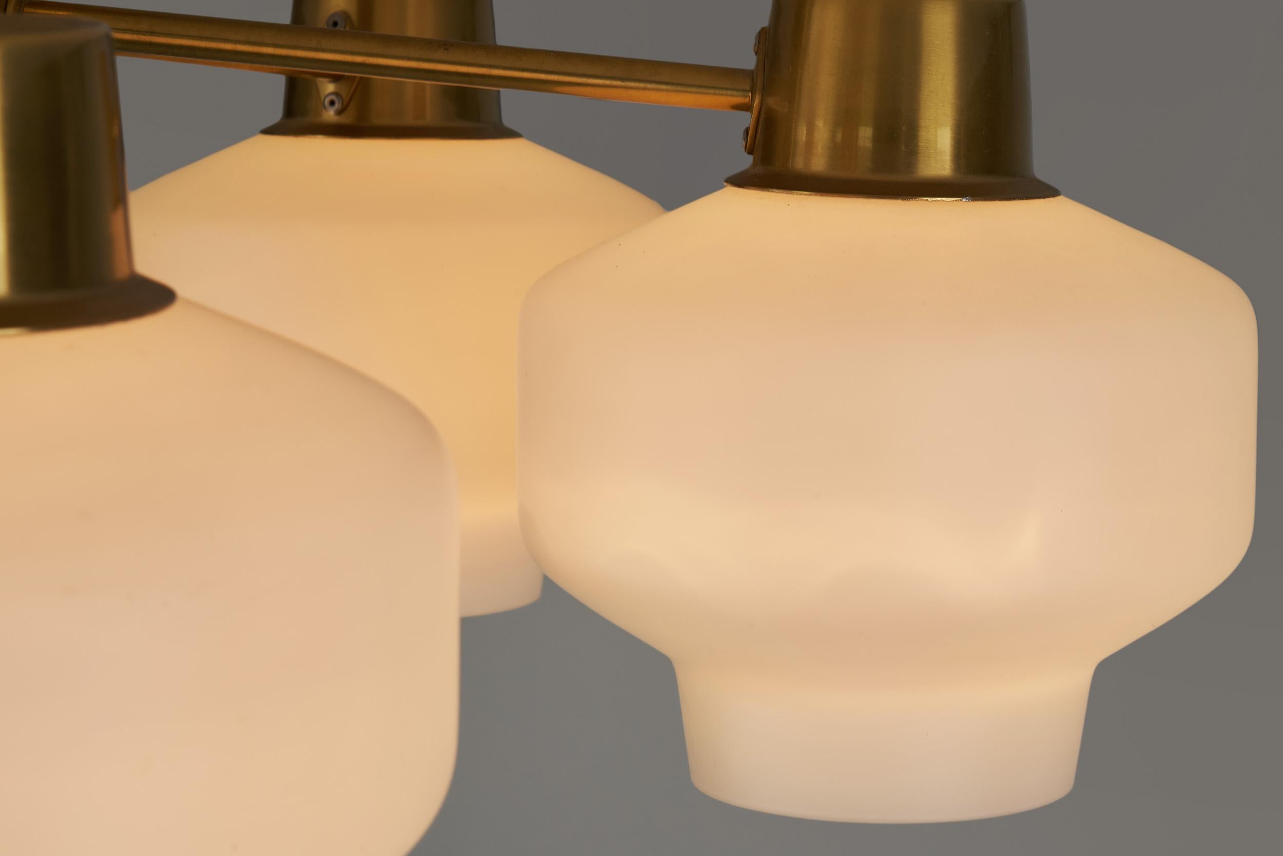 Asea-Elektroskandia Five Arm Brass and Glass Ceiling Light, Sweden ca 1950s For Sale 6
