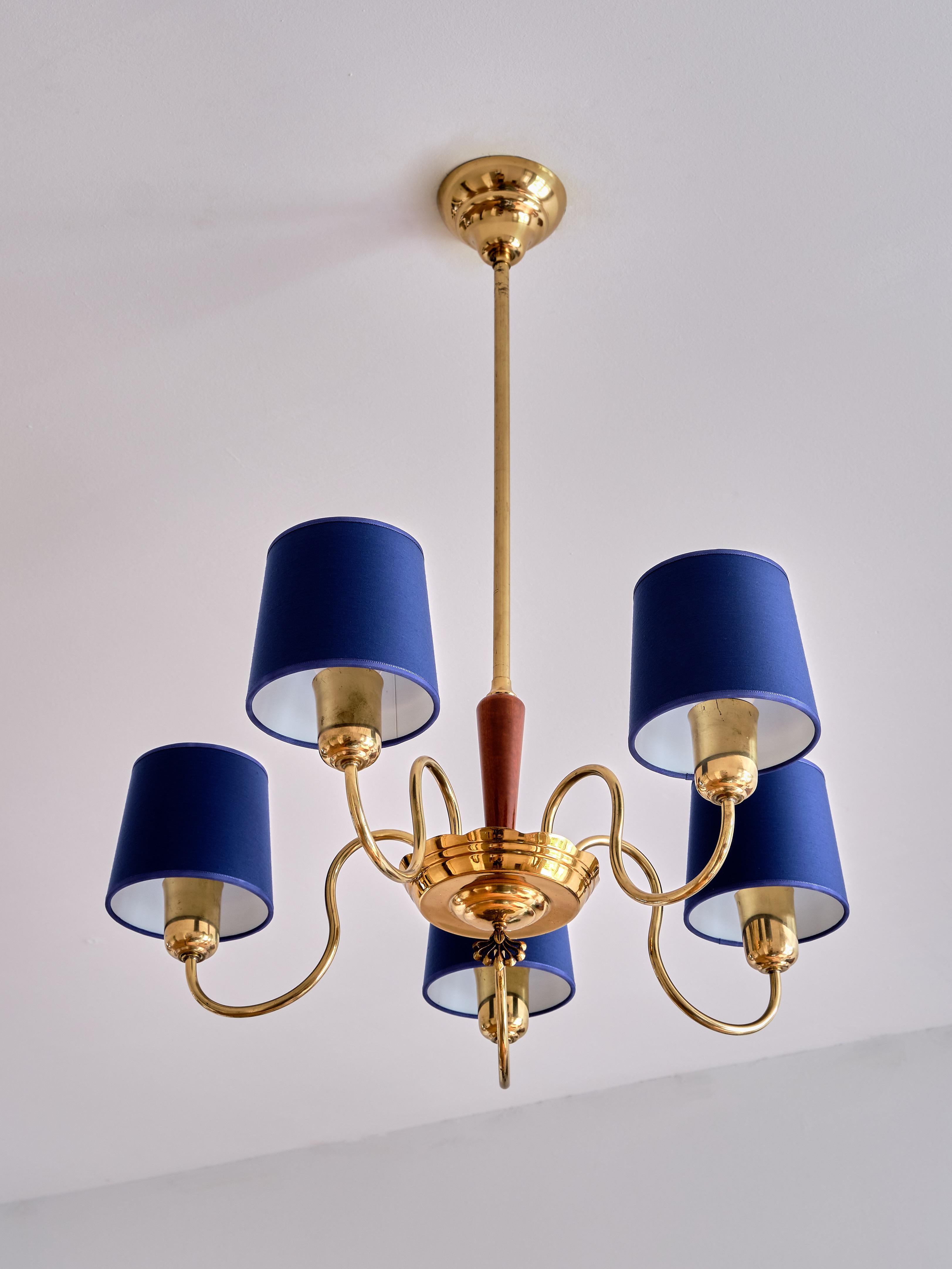 ASEA Five Arm Chandelier in Brass with Blue Shades, Sweden, 1940s In Good Condition In The Hague, NL