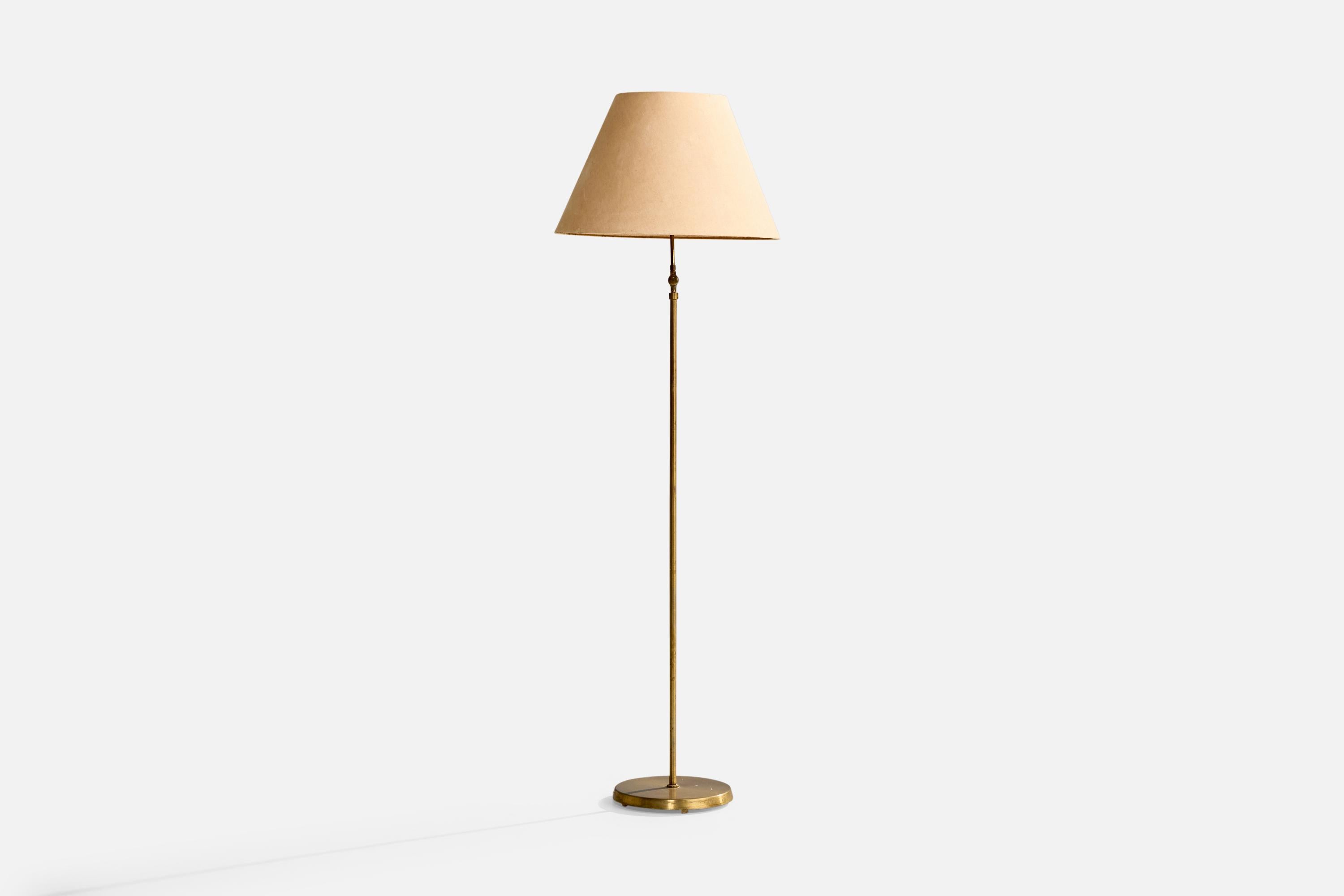 Scandinave moderne Lampadaire Asea, laiton, tissu, Suède, années 1940 en vente