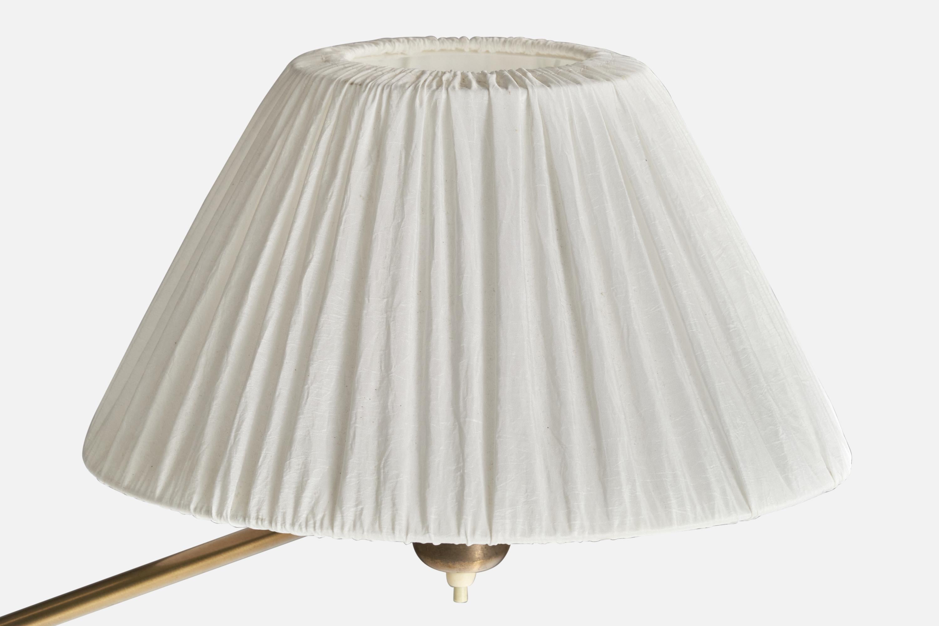 Suédois ASEA, Lampadaire, Laiton, Tissu, Suède, Années 1940 en vente