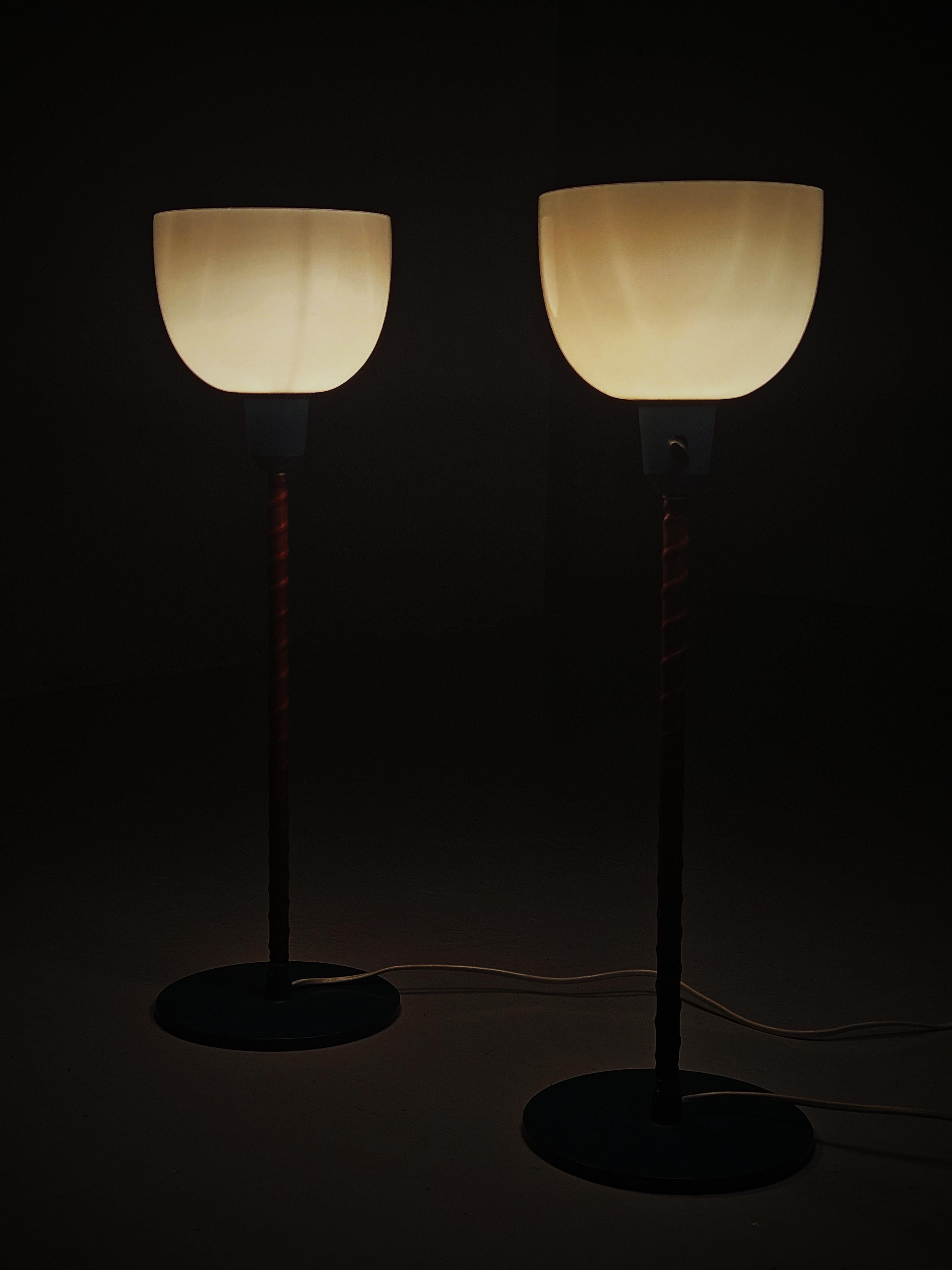 ASEA Tischlampen aus Leder, Glas und Stahl, unbekannter Designer, Schweden, 1950er Jahre im Angebot 2