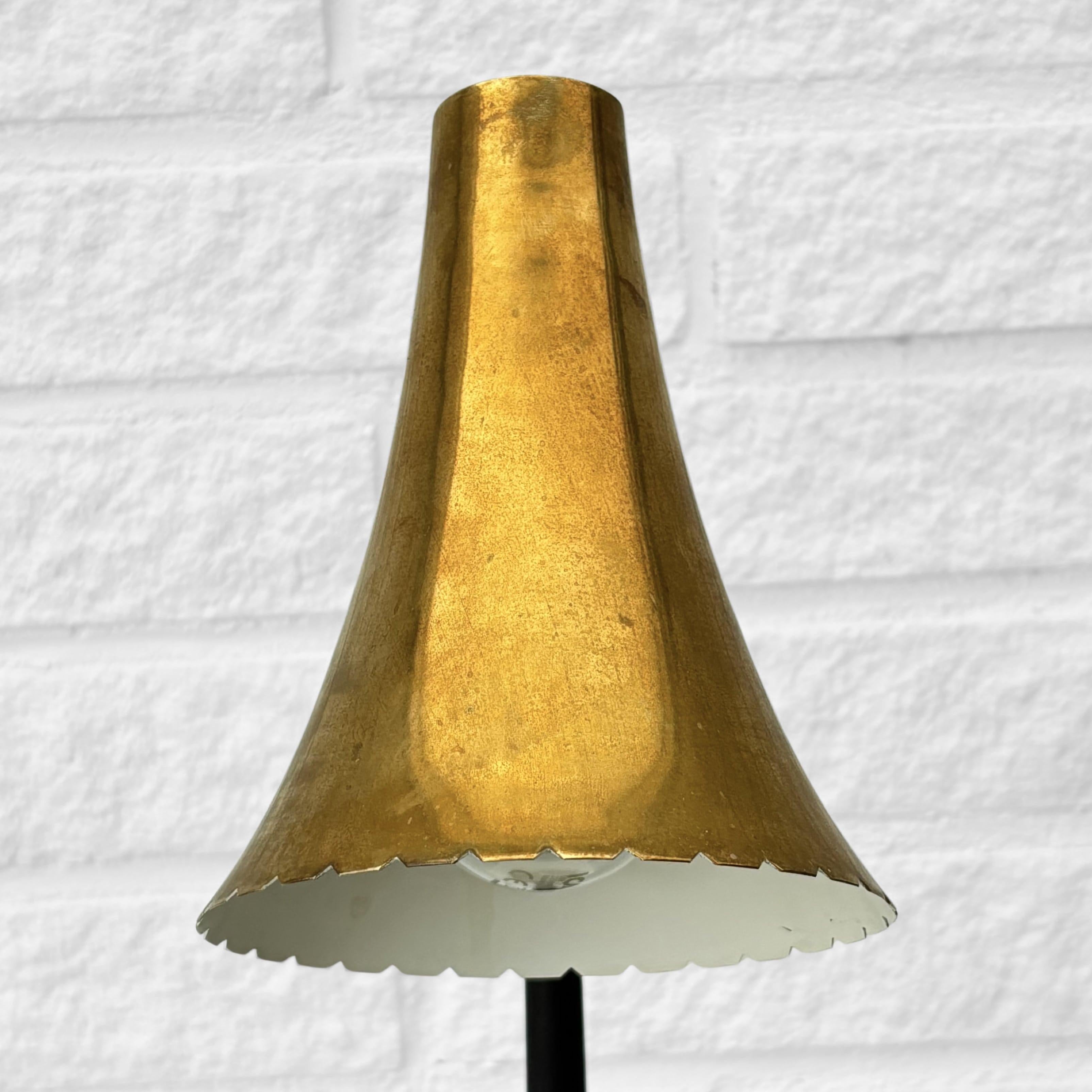 ASEA mid century modernist table lamp E1163, brass, Scandinavian, Sweden, 1940s For Sale 2