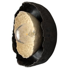 ASEA No. 26 Applique sculpturale en grès et verre soufflé à la main