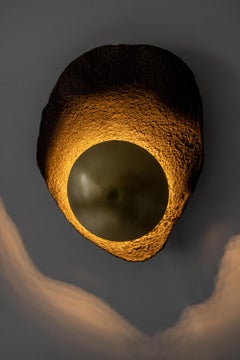 ASEA No. 8 Applique scultorea in gres e ottone