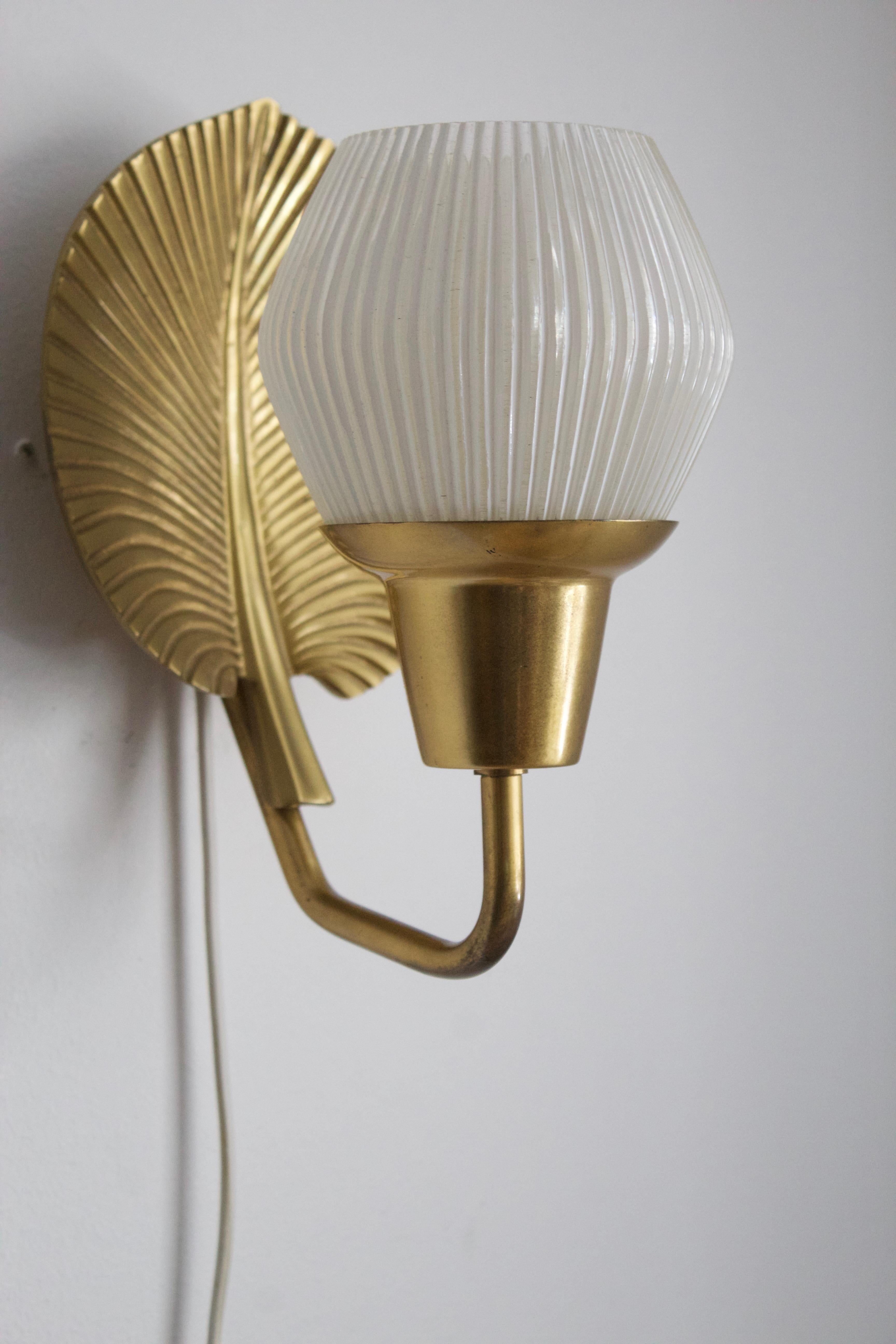 Mid-Century Modern ASEA, Wall Light, Brass, Fluted and Semi Frosted Glass, Sweden, 1950s