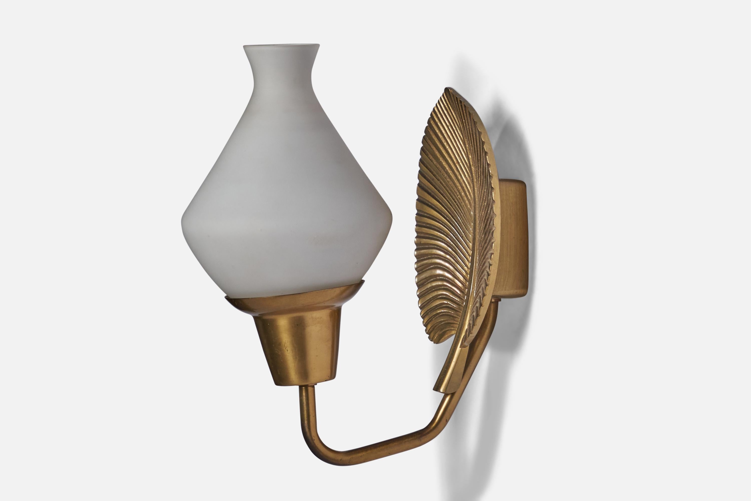 ASEA, Wall Light, Brass, Glass, Sweden, 1940s In Good Condition For Sale In High Point, NC