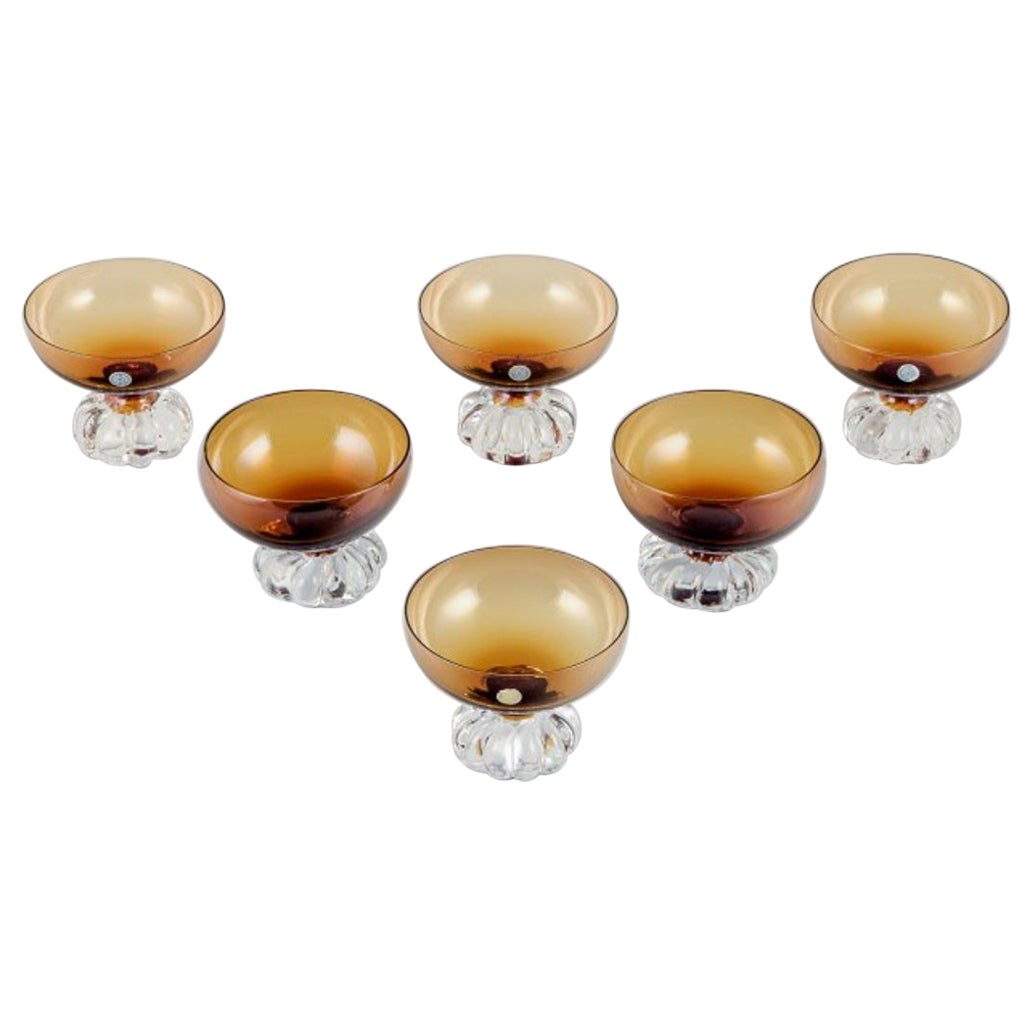 Åseda Glasbruk. Sechs Cocktailgläser/Dessertschalen aus mundgeblasenem Kunstglas
