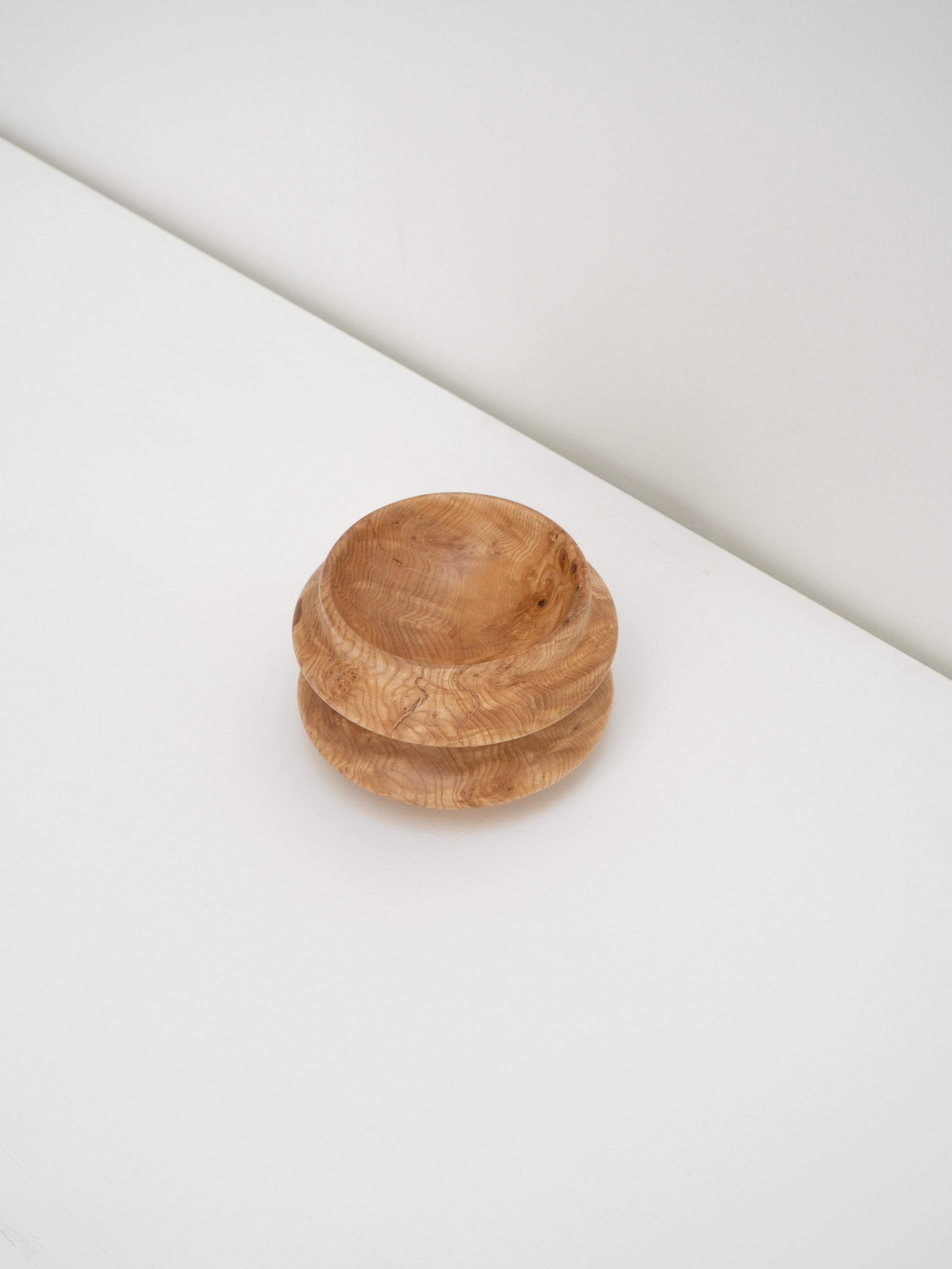 Ash burl bowl - One of a kind In New Condition For Sale In MARSEILLE, FR